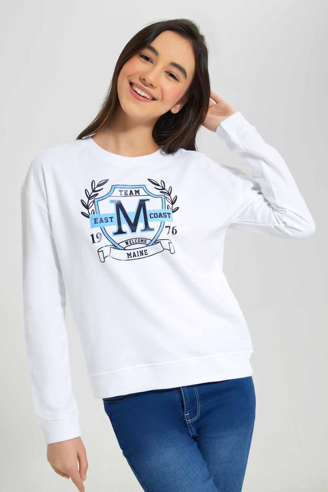 Redtag-White-Basic-Sweatshirts-Category:Sweatshirts,-Colour:White,-Deals:New-In,-Filter:Senior-Girls-(8-to-14-Yrs),-GSR-Sweatshirts,-New-In-GSR-APL,-Non-Sale,-Section:Girls-(0-to-14Yrs),-TBL,-W22A-Senior-Girls-9 to 14 Years