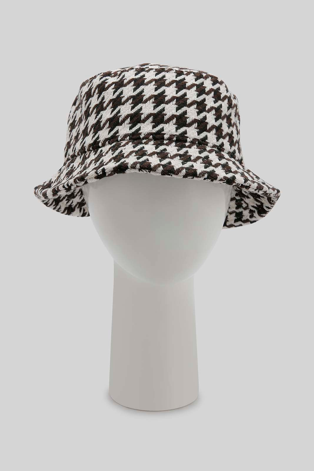 Redtag-Grey-Embelished-Knitted-Cap-Category:Knitted-Accessories,-Colour:Grey,-Filter:Women's-Accessories,-New-In,-New-In-Women-ACC,-Non-Sale,-Section:Women,-W22B,-Women-Knitted-Accessories-Women-