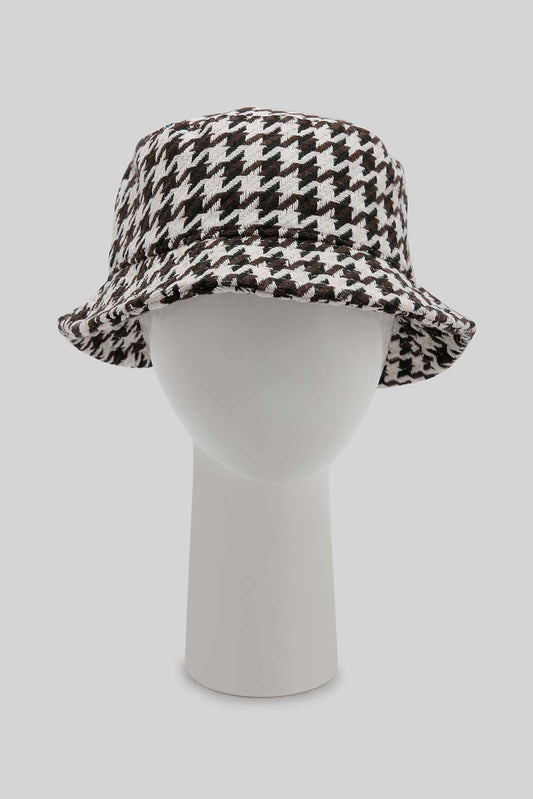 Redtag-Grey-Embelished-Knitted-Cap-Category:Knitted-Accessories,-Colour:Grey,-Filter:Women's-Accessories,-New-In,-New-In-Women-ACC,-Non-Sale,-Section:Women,-W22B,-Women-Knitted-Accessories-Women-