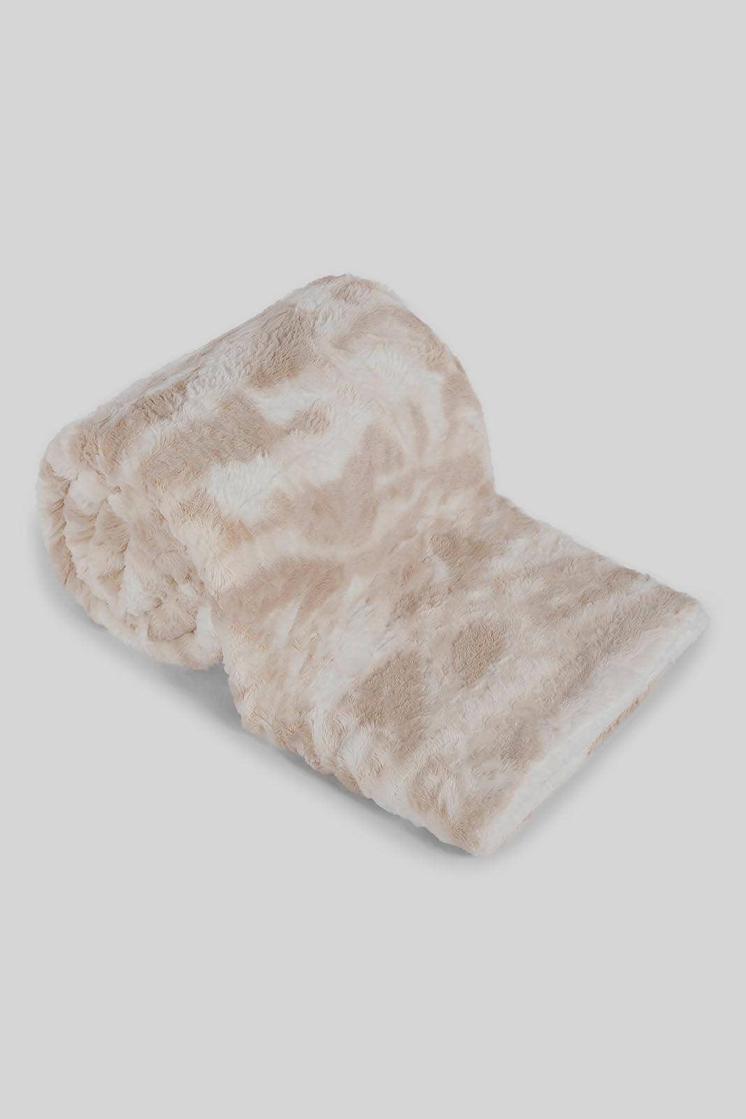 Redtag-Beige-Reversible-Fur-Blanket-(Single-Size)-Category:Blankets,-Colour:Beige,-Deals:New-In,-Dept:Home,-Filter:Home-Bedroom,-HMW-BED-Blankets,-New-In-HMW-BED,-Non-Sale,-Section:Homewares,-W22A-Home-Bedroom-