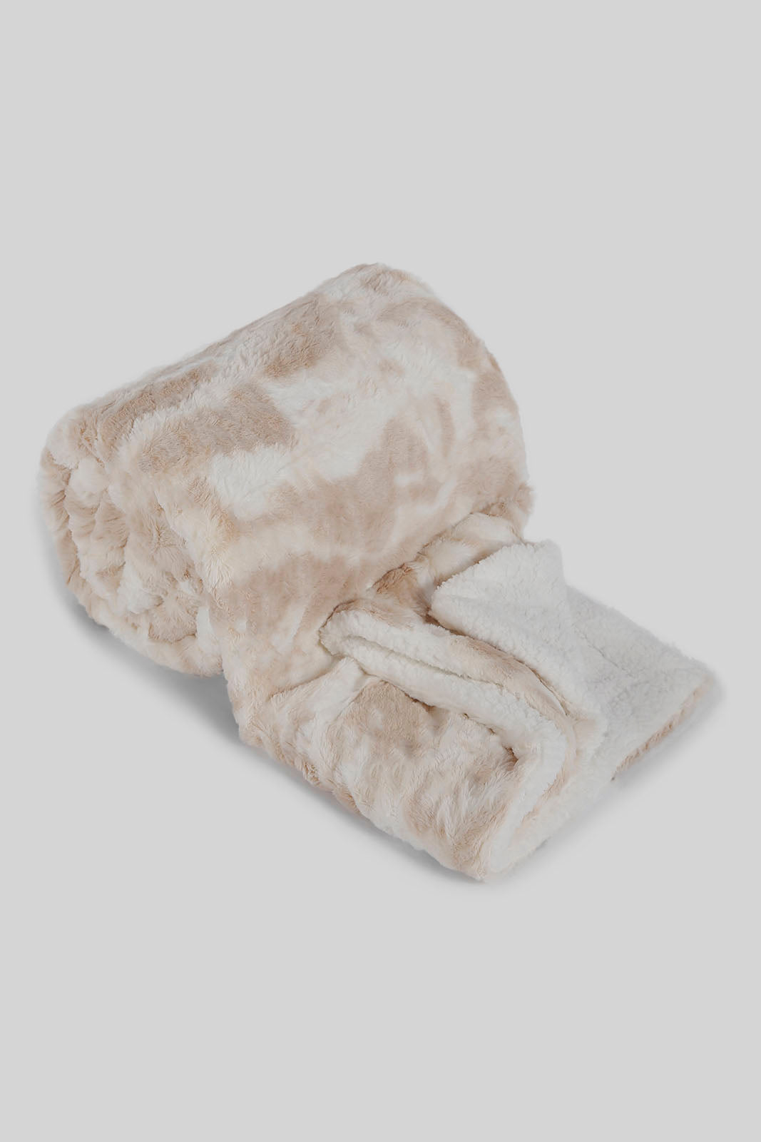 Redtag-Beige-Reversible-Fur-Blanket-(Double-Size)-Category:Blankets,-Colour:Beige,-Deals:New-In,-Dept:Home,-Filter:Home-Bedroom,-HMW-BED-Blankets,-New-In-HMW-BED,-Non-Sale,-Section:Homewares,-W22A-Home-Bedroom-