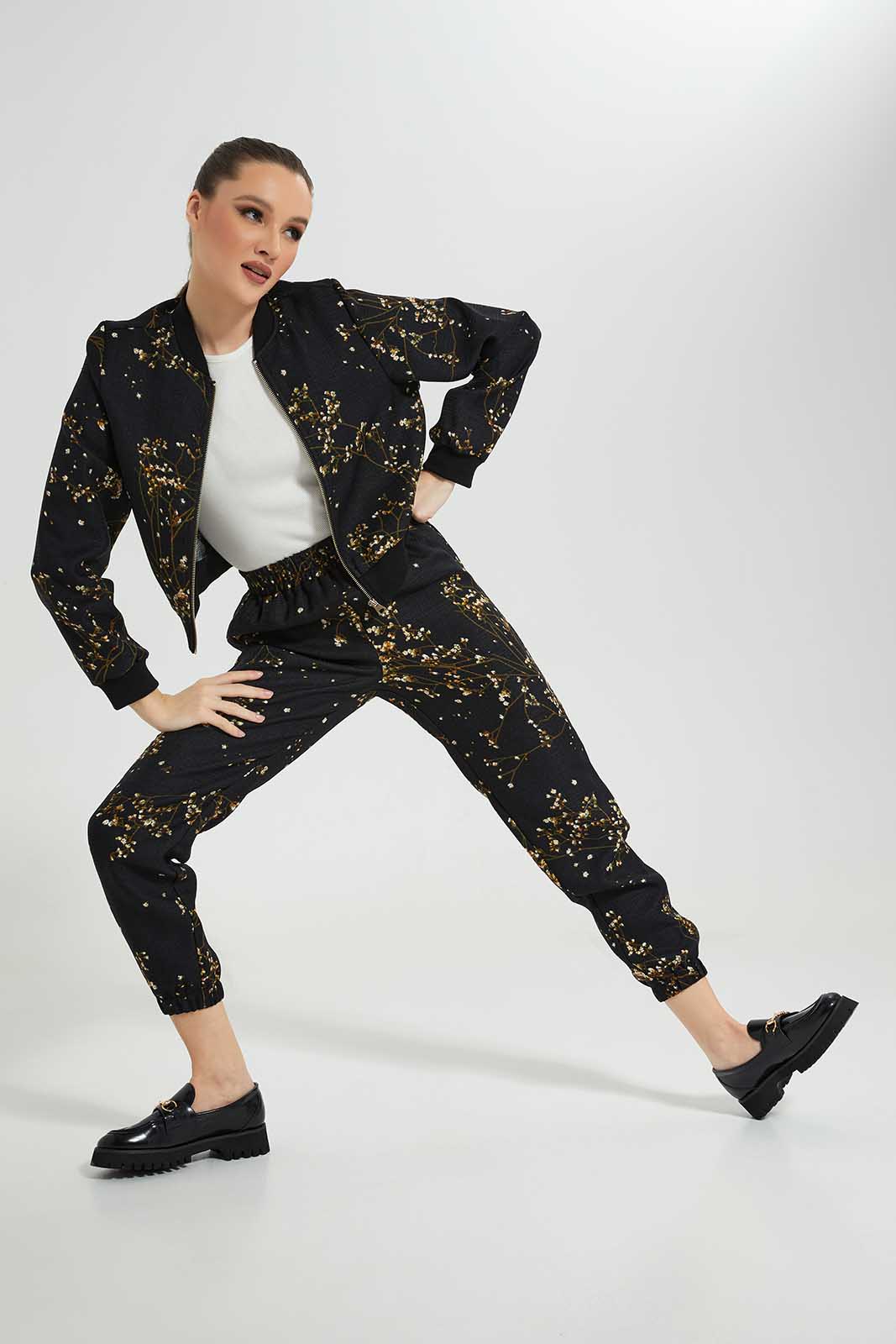 Redtag-Assorted-Printed-Jogger-Pant-Category:Trousers,-Colour:Assorted,-Deals:New-In,-Filter:Women's-Clothing,-LDC,-LDC-Trousers,-New-In-LDC-APL,-Non-Sale,-Section:Women,-W22B-Women's-