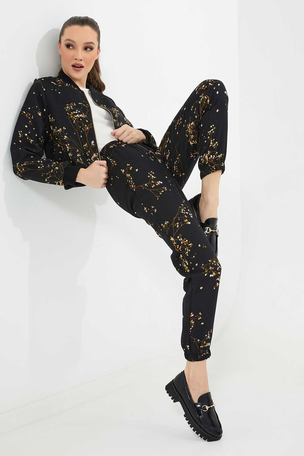 Redtag-Assorted-Printed-Jogger-Pant-Category:Trousers,-Colour:Assorted,-Deals:New-In,-Filter:Women's-Clothing,-LDC,-LDC-Trousers,-New-In-LDC-APL,-Non-Sale,-Section:Women,-W22B-Women's-