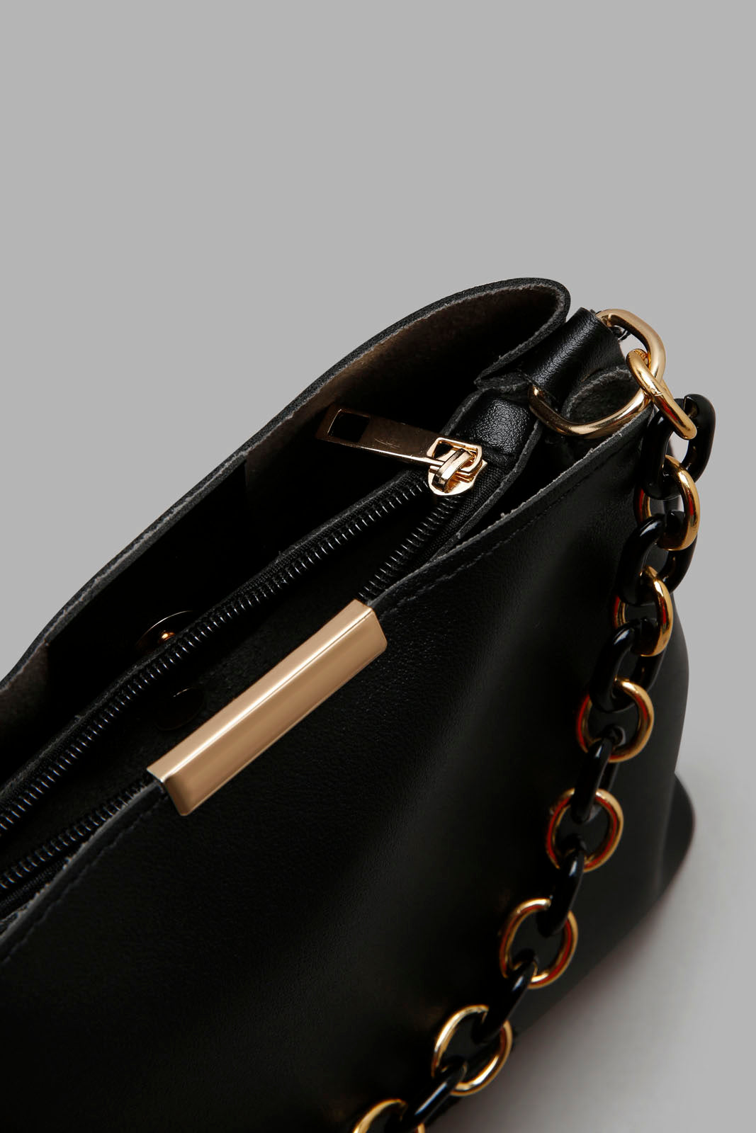Redtag-Black-Bucket-Bag-Category:Bags,-Colour:Black,-Filter:Women's-Accessories,-New-In,-New-In-Women-ACC,-Non-Sale,-Section:Women,-W22B,-Women-Bags-Women-