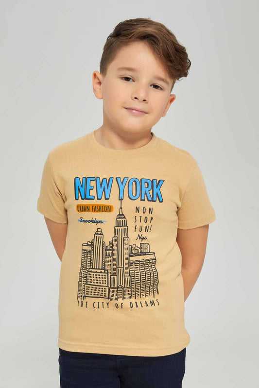 Redtag-Brown-short-sleeve-graphic-t-shirt-BOY-T-Shirts,-Category:T-Shirts,-Colour:Brown,-Deals:New-In,-Dept:Boys,-Filter:Boys-(2-to-8-Yrs),-New-In-BOY-APL,-Non-Sale,-Section:Boys-(0-to-14Yrs),-TBL,-W22A-Boys-2 to 8 Years