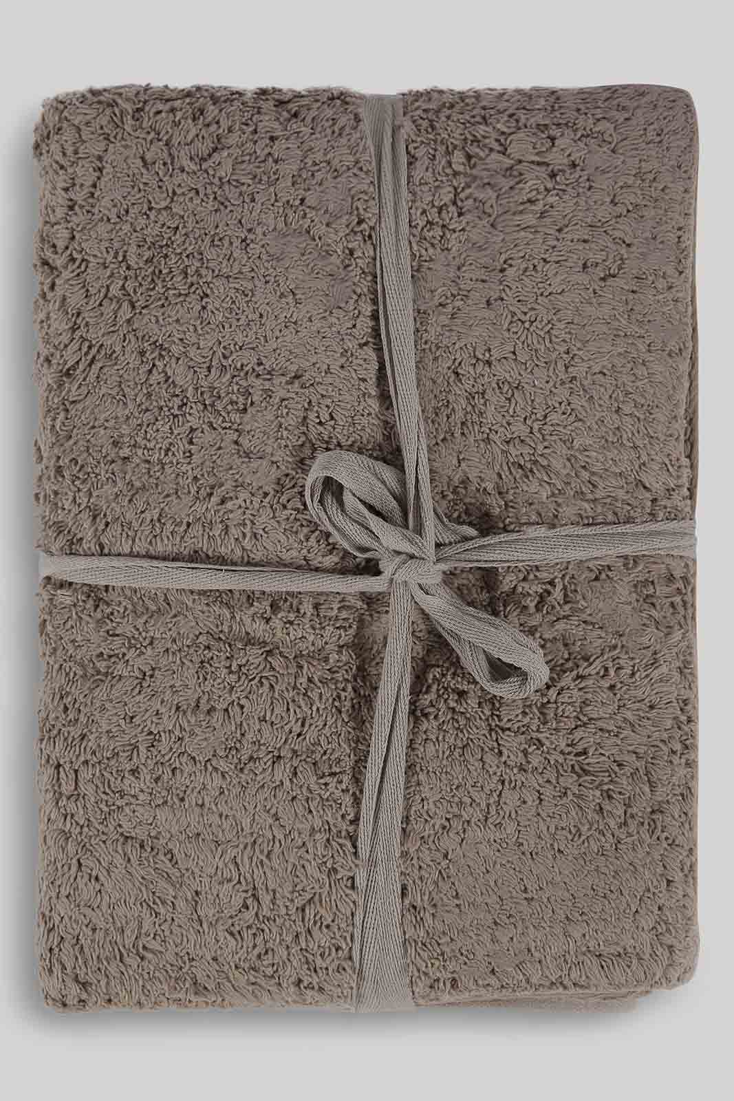 Redtag-Towels-&-Bathmat-Set-(4-Piece)-Category:Towels,-Colour:Beige,-Deals:New-In,-Dept:Home,-Filter:Home-Bathroom,-HMW-BAC-Towels,-New-In-HMW-BAC,-Non-Sale,-Section:Homewares,-W22B-Home-Bathroom-