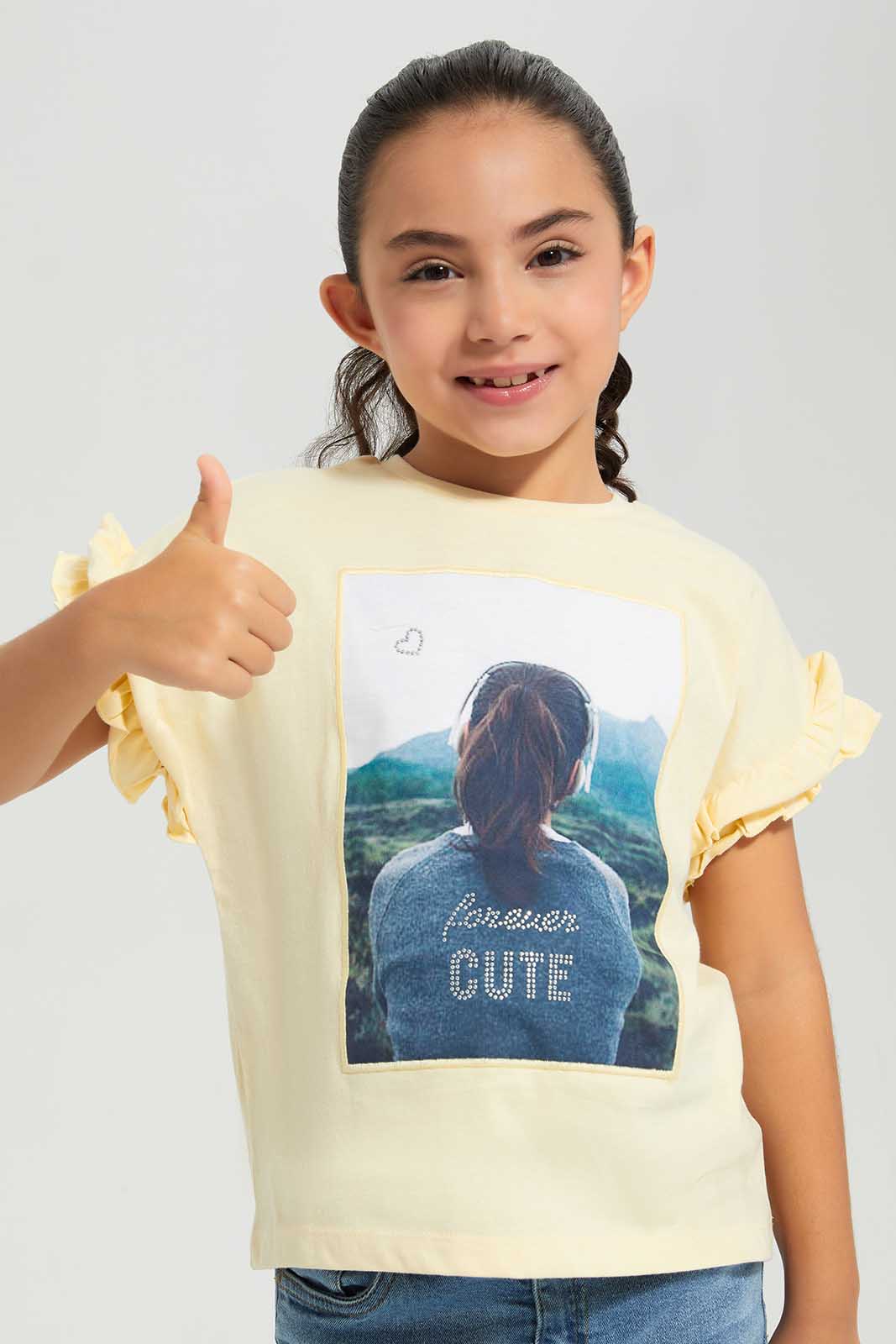 Redtag-Yellow-Embellished-T-shirt-Category:T-Shirts,-Colour:Yellow,-Deals:New-In,-Filter:Girls-(2-to-8-Yrs),-GIR-T-Shirts,-New-In-GIR-APL,-Non-Sale,-Section:Girls-(0-to-14Yrs),-W22A-Girls-2 to 8 Years