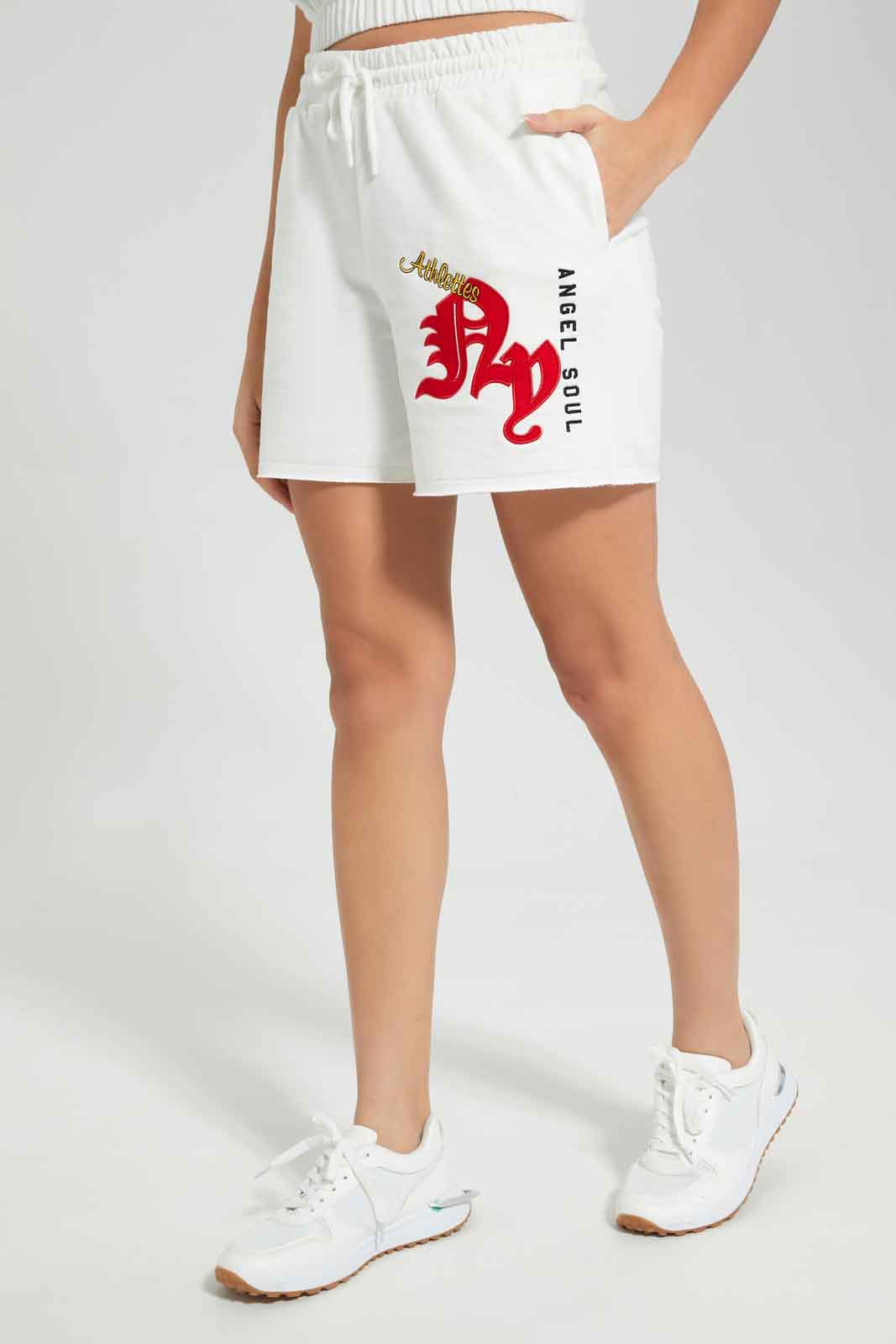 Redtag-White-crop-tee-with-elasticated-hem-and-placement-emb-Category:T-Shirts,-Colour:White,-Deals:New-In,-Filter:Women's-Clothing,-New-In-Women-APL,-Non-Sale,-Section:Women,-W22A,-Women-T-Shirts-Women's-