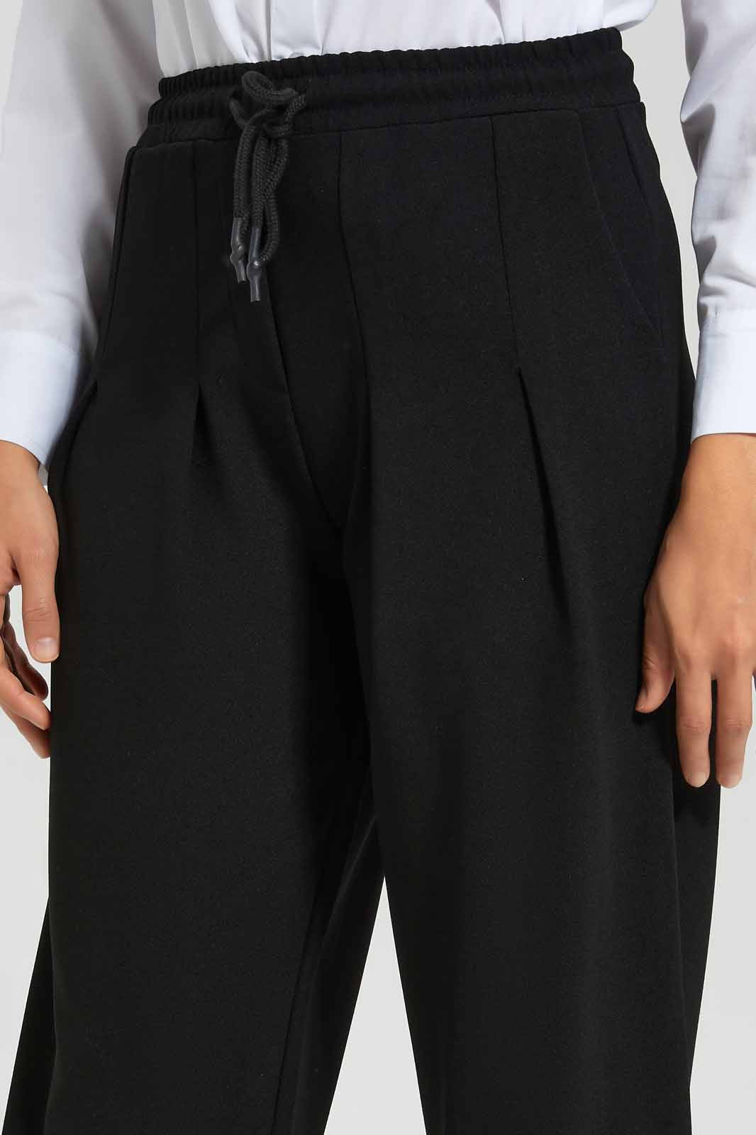 Redtag-Cream-White-Leg-Elasticated-Waist-Front-Pleat-Detail-Pants-Category:Trousers,-Colour:Black,-Deals:New-In,-Filter:Women's-Clothing,-LMC,-New-In-Women-APL,-Non-Sale,-Section:Women,-W22A,-Women-Trousers--