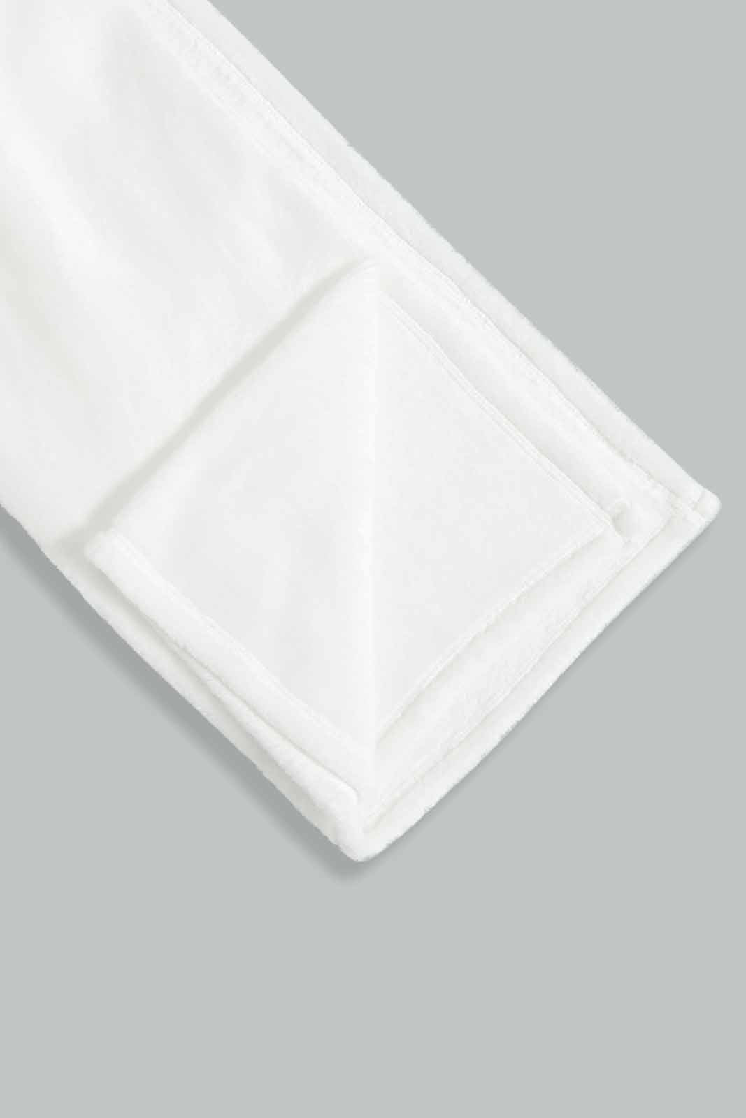 Redtag-White-Penguin-Fluffy-Blanket-Category:Newborn-Accessories,-Colour:White,-Deals:New-In,-Filter:Baby-(0-to-12-Mths),-NBB-Newborn-Accessories,-New-In-NBB-APL,-Non-Sale,-Section:Boys-(0-to-14Yrs),-W22A-Baby-0 to 12 Months
