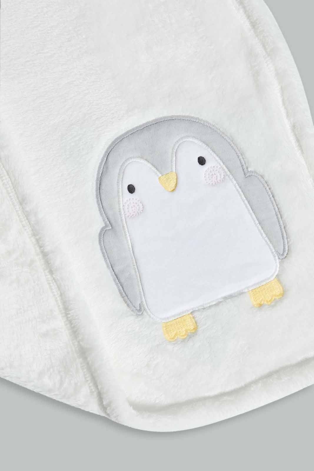 Redtag-White-Penguin-Fluffy-Blanket-Category:Newborn-Accessories,-Colour:White,-Deals:New-In,-Dept:New-Born,-Filter:Baby-(0-to-12-Mths),-NBB-Newborn-Accessories,-New-In-NBB-APL,-Non-Sale,-Section:Boys-(0-to-14Yrs),-W22B-Baby-0 to 12 Months