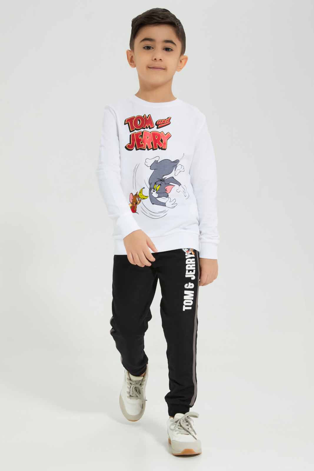 Redtag-White-Tom-&-Jerry-Crew-Neck-Sweatshirt-BOY-Sweatshirts,-Category:Sweatshirts,-CHR,-Colour:White,-Deals:New-In,-Filter:Boys-(2-to-8-Yrs),-New-In-BOY-APL,-Non-Sale,-Section:Boys-(0-to-14Yrs),-TBL,-W22B-Boys-2 to 8 Years