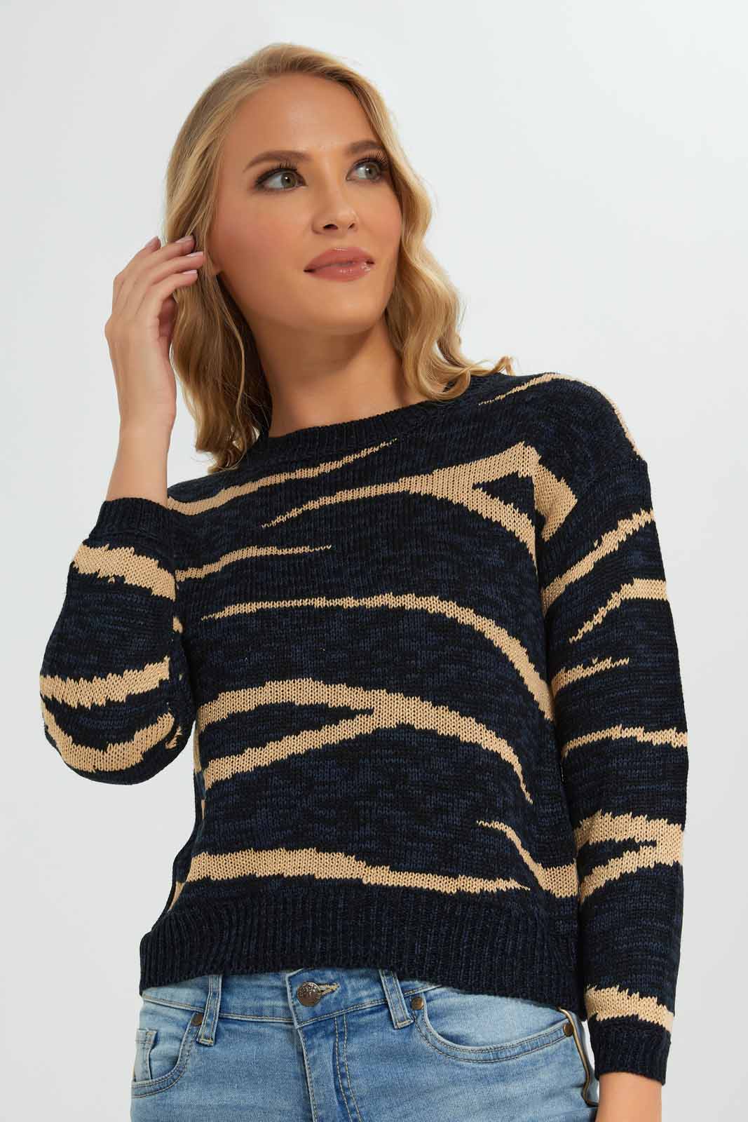 Redtag-Black-Crew-Neck-Lurex-Intarsia-Pullover-Category:Pullovers,-Colour:Black,-Deals:New-In,-Filter:Women's-Clothing,-New-In-Women-APL,-Non-Sale,-Section:Women,-W22B,-Women-Pullovers-Women's-