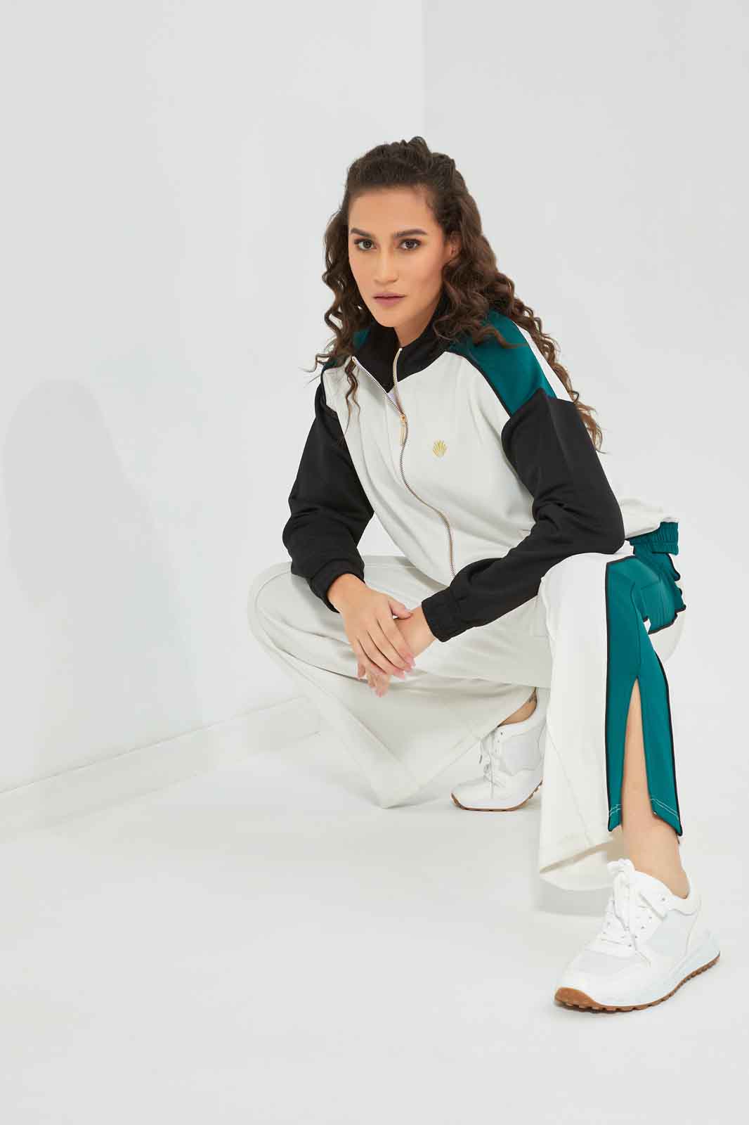 Redtag-Asssorted-Zip-Througfh-Color-Block-Active-Sweatshirts-Category:Sweatshirts,-Colour:Assorted,-Deals:New-In,-Filter:Women's-Clothing,-New-In-Women-APL,-Non-Sale,-Section:Women,-W22A,-Women-Sweatshirts-Women's-