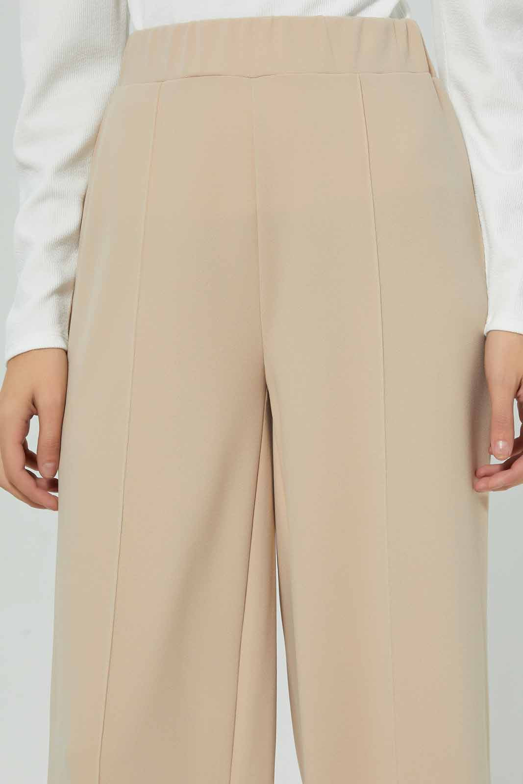 Redtag-Front-Pin-Tuck-Wide-Leg-Trouser-Category:Trousers,-Colour:Beige,-Deals:New-In,-Filter:Women's-Clothing,-KSH,-New-In-Women-APL,-Non-Sale,-Section:Women,-W22A,-Women-Trousers-Women's-