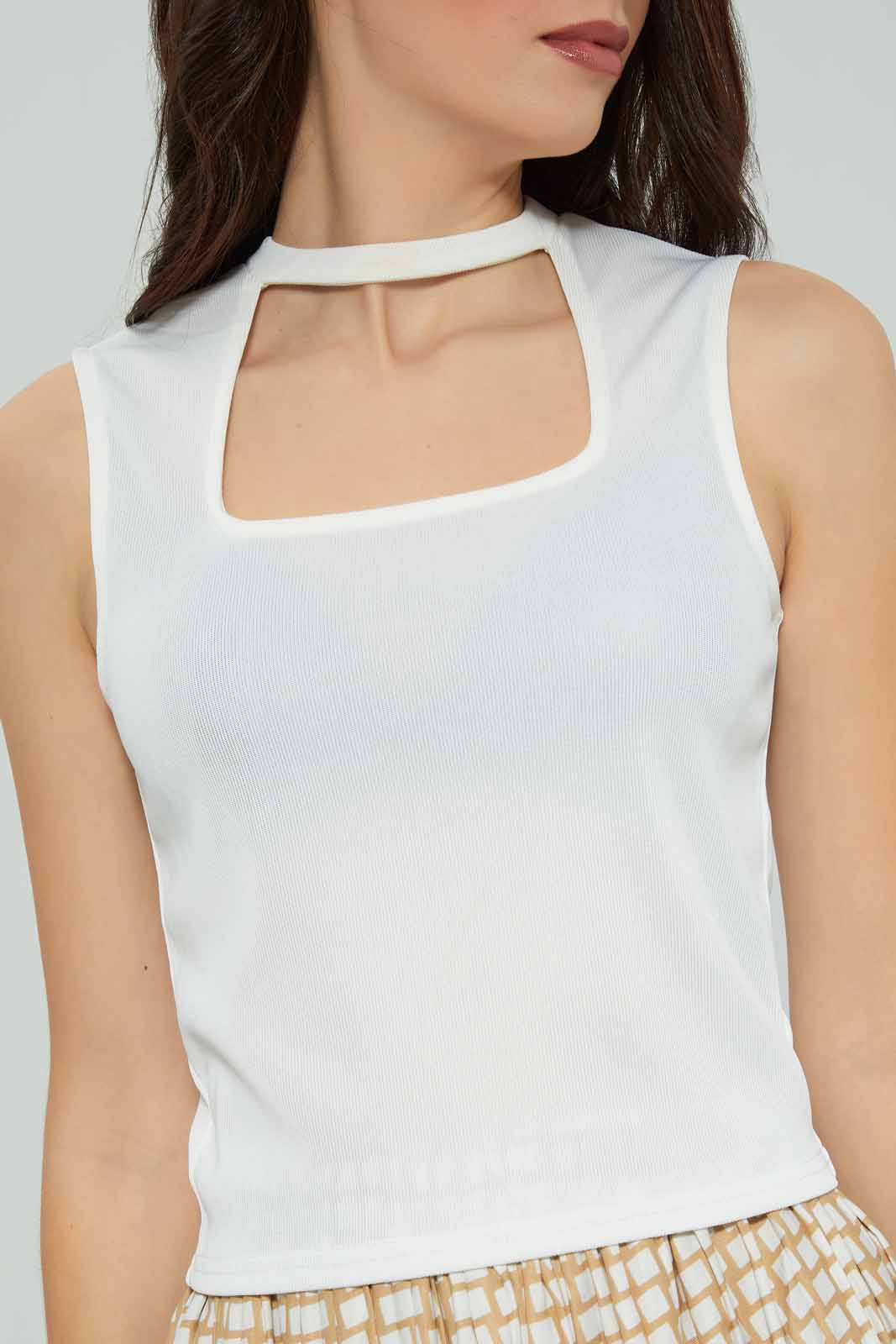 Redtag-White-Knit-Choker-Neck-Top-Category:Tops,-Colour:White,-Deals:New-In,-Filter:Women's-Clothing,-New-In-Women-APL,-Non-Sale,-Section:Women,-W22A,-Women-Tops-Women's-