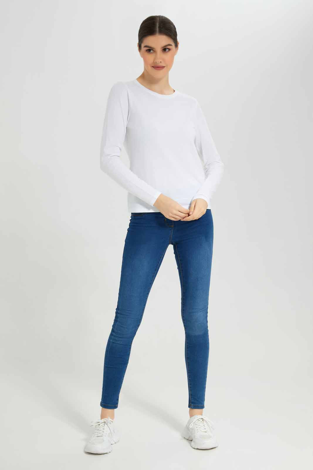 Redtag-White-Plain-Crew-Neck-Long-Sleeve-T-Shirt-Category:T-Shirts,-Colour:White,-Deals:New-In,-Filter:Women's-Clothing,-New-In-Women-APL,-Non-Sale,-Section:Women,-TBL,-W22B,-Women-T-Shirts-Women's-