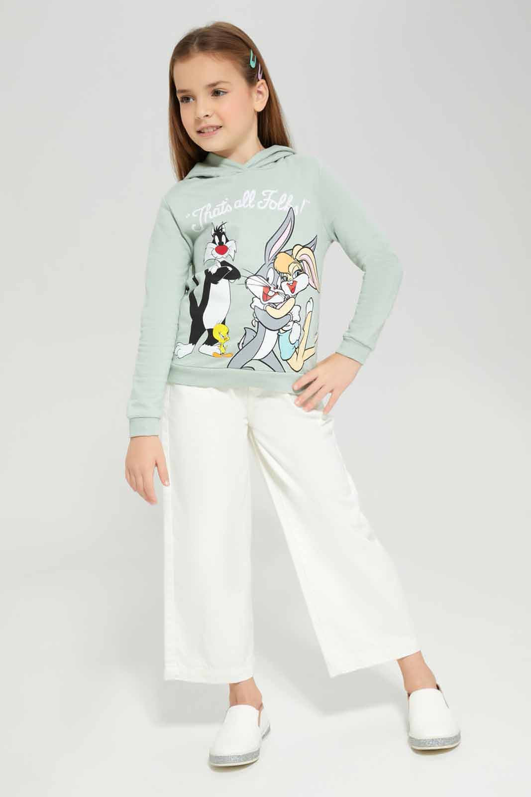 Redtag-CREAM-LICENSE-ACTIVE-TOP--BUG-S-BUNNY-4-Category:Sweatshirts,-Colour:Cream,-Deals:New-In,-Filter:Girls-(2-to-8-Yrs),-GIR-Sweatshirts,-New-In-GIR-APL,-Non-Sale,-Section:Girls-(0-to-14Yrs),-W22B-Girls-2 to 8 Years