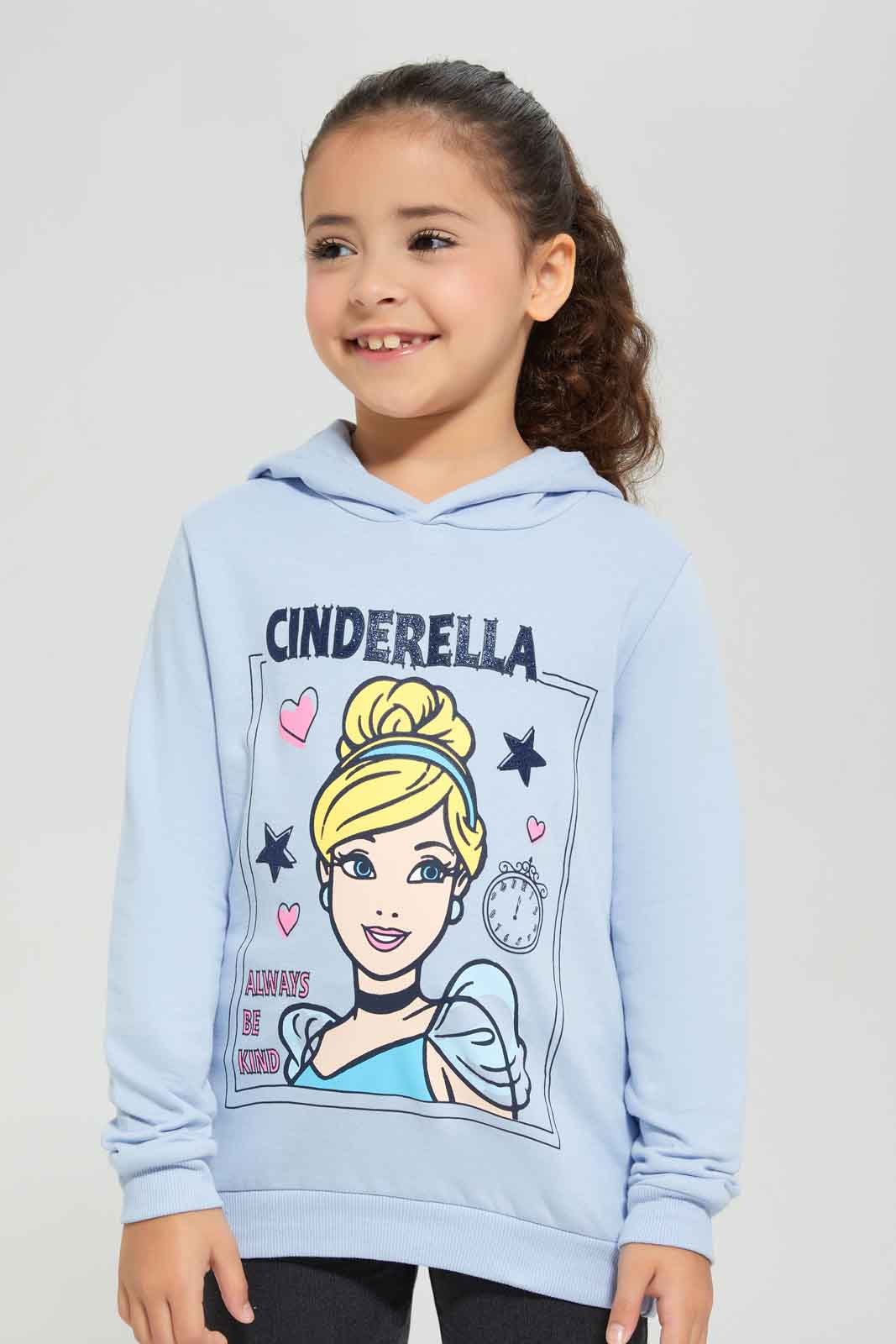Redtag-CREAM-LICENSE-ACTIVE-TOP--MINNIE-Category:Sweatshirts,-Colour:Cream,-Deals:New-In,-Dept:Girls,-Filter:Girls-(2-to-8-Yrs),-GIR-Sweatshirts,-New-In-GIR-APL,-Non-Sale,-Section:Girls-(0-to-14Yrs),-W22B-Girls-2 to 8 Years