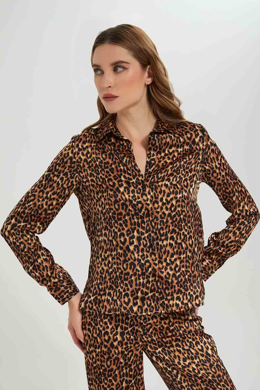 Redtag-Assorted-Collared-Blouse-Category:Blouses,-Colour:Assorted,-Deals:New-In,-Filter:Women's-Clothing,-LEC,-LEC-Blouses,-New-In-LEC-APL,-Non-Sale,-Section:Women,-W22B-Women's-