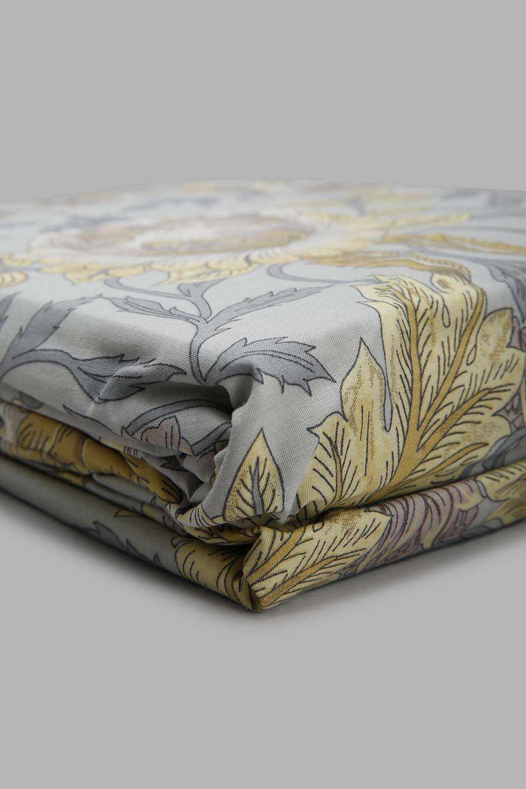 Redtag-Green-Floral-Printed-Fitted-Sheet-(Single-Size)-Category:Fitted-Sheets,-Colour:Green,-Deals:New-In,-Filter:Home-Bedroom,-HMW-BED-Fitted-Sheets,-New-In-HMW-BED,-Non-Sale,-Section:Homewares,-W22B-Home-Bedroom-