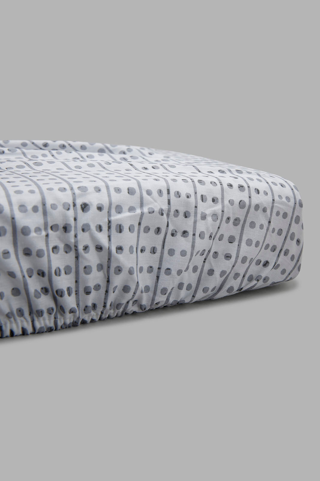 Redtag-Grey-Printed-Fitted-Sheet-(Single-Size)-Category:Fitted-Sheets,-Colour:Grey,-Deals:New-In,-Filter:Home-Bedroom,-HMW-BED-Fitted-Sheets,-New-In-HMW-BED,-Non-Sale,-Section:Homewares,-W22B-Home-Bedroom-