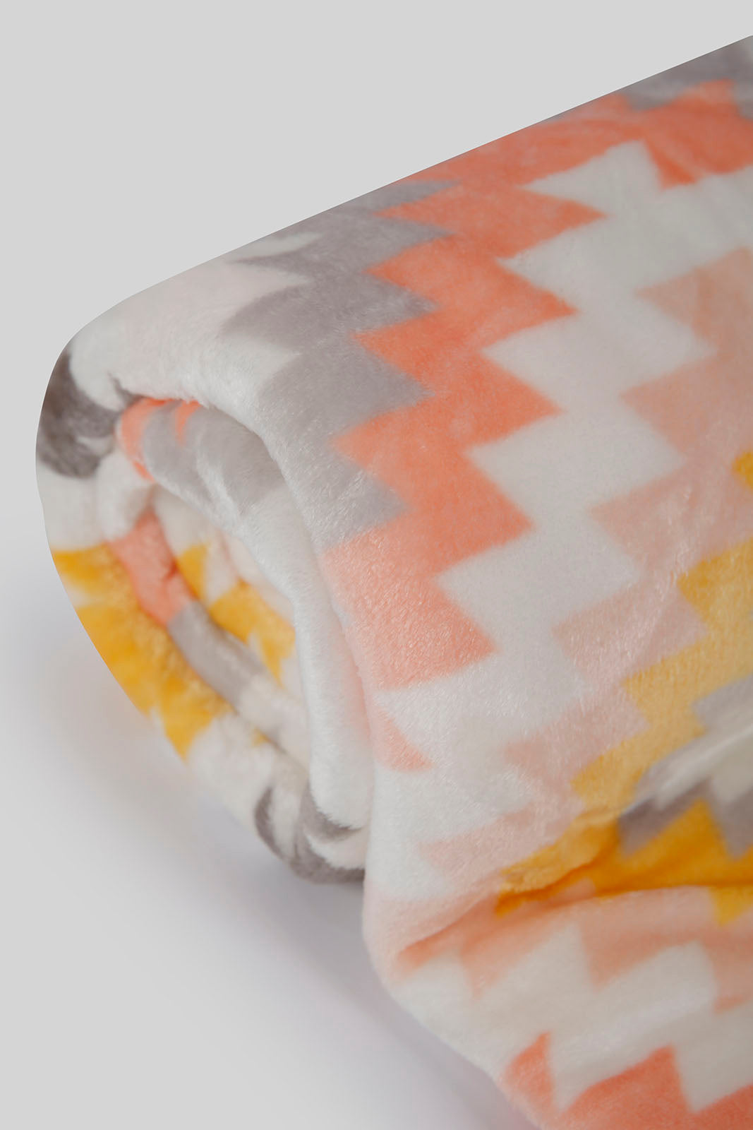 Redtag-White-Printed-Geometric-Blanket-(Single-Size)-Category:Blankets,-Colour:White,-Deals:New-In,-Filter:Home-Bedroom,-HMW-BED-Blankets,-New-In-HMW-BED,-Non-Sale,-Section:Homewares,-W22B-Home-Bedroom-