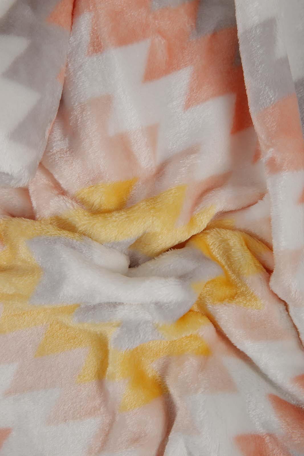 Redtag-White-Printed-Geometric-Blanket-(Single-Size)-Category:Blankets,-Colour:White,-Deals:New-In,-Filter:Home-Bedroom,-HMW-BED-Blankets,-New-In-HMW-BED,-Non-Sale,-Section:Homewares,-W22B-Home-Bedroom-