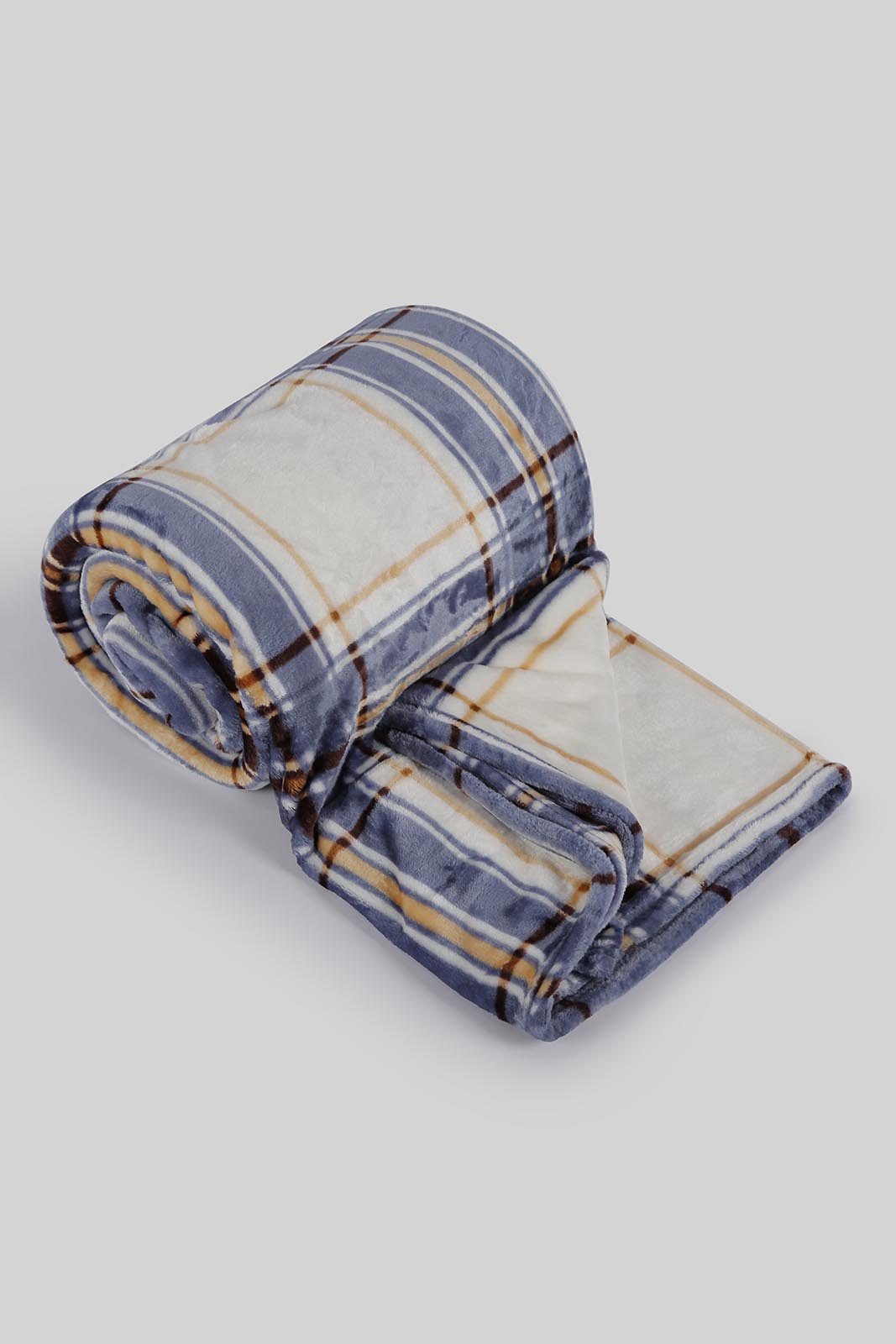 Redtag-White/Blue-Printed-Checks-Blanket-(Double-Size)-Category:Blankets,-Colour:White,-Deals:New-In,-Filter:Home-Bedroom,-HMW-BED-Blankets,-New-In-HMW-BED,-Non-Sale,-Section:Homewares,-W22B-Home-Bedroom-