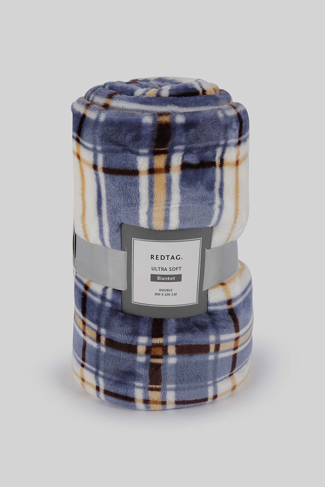 Redtag-White/Blue-Printed-Checks-Blanket-(Double-Size)-Category:Blankets,-Colour:White,-Deals:New-In,-Filter:Home-Bedroom,-HMW-BED-Blankets,-New-In-HMW-BED,-Non-Sale,-Section:Homewares,-W22B-Home-Bedroom-