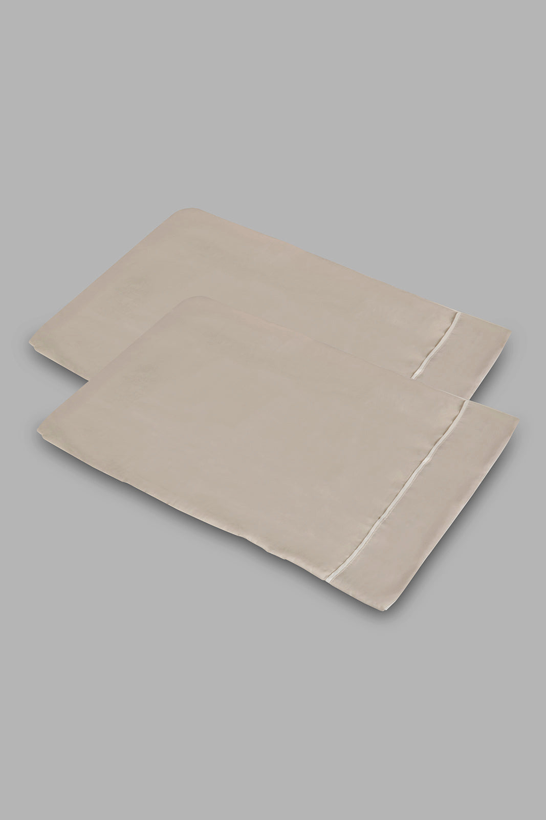 Redtag-Beige/Ivory-Reversible-2-Piece-Duvet-Cover-Set-(Single-Size)-Category:Duvet-Covers,-Colour:Beige,-Deals:New-In,-Filter:Home-Bedroom,-HMW-BED-Duvet-Covers,-New-In-HMW-BED,-Non-Sale,-Section:Homewares,-W22A-Home-Bedroom-