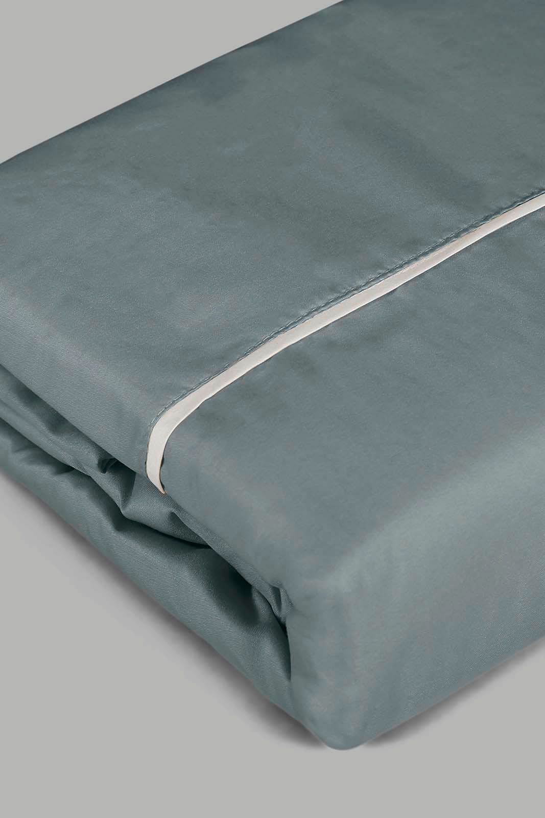 Redtag-Teal/Ivory-Reversible-3-Piece-Duvet-Cover-Set-(King-Size)-Category:Duvet-Covers,-Colour:Teal,-Deals:New-In,-Filter:Home-Bedroom,-HMW-BED-Duvet-Covers,-New-In-HMW-BED,-Non-Sale,-Section:Homewares,-W22A-Home-Bedroom-