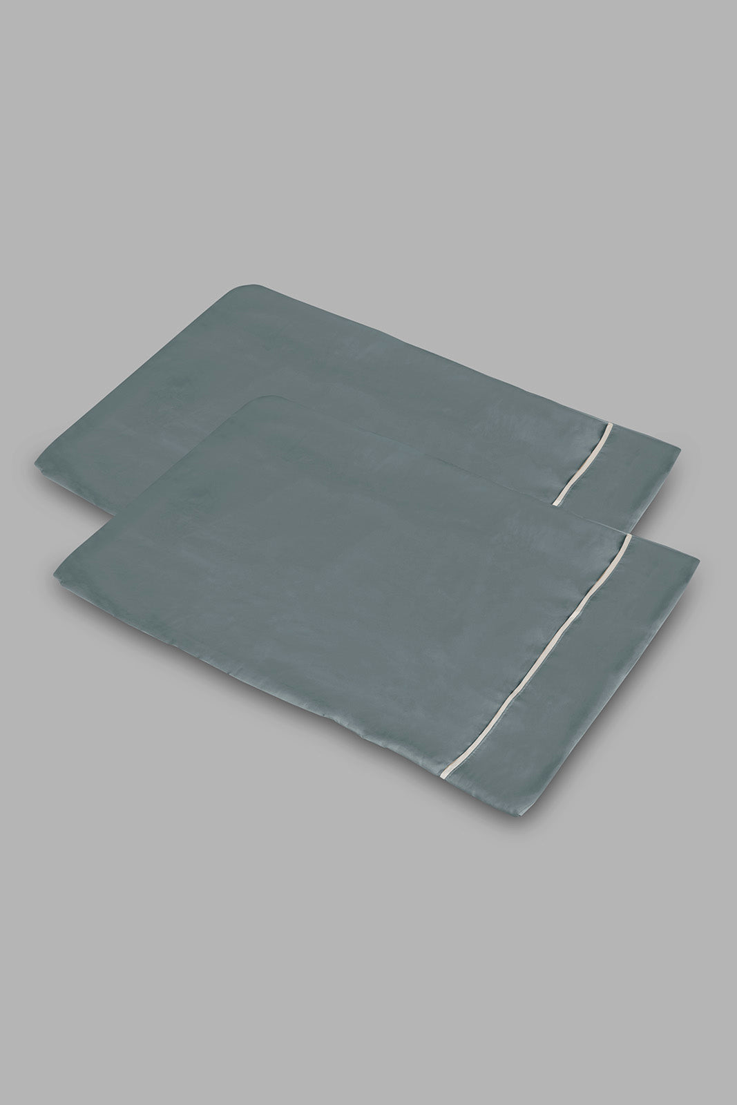Redtag-Teal/Ivory-Reversible-3-Piece-Duvet-Cover-Set-(King-Size)-Category:Duvet-Covers,-Colour:Teal,-Deals:New-In,-Filter:Home-Bedroom,-HMW-BED-Duvet-Covers,-New-In-HMW-BED,-Non-Sale,-Section:Homewares,-W22A-Home-Bedroom-