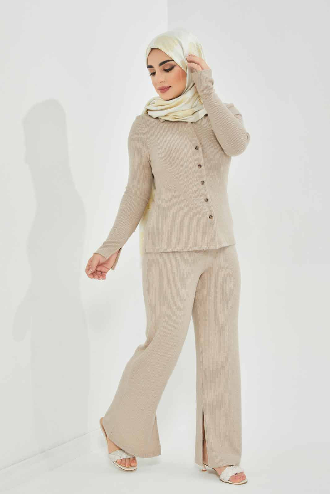 Redtag-Tan-Ribbed-Elasticated-Waist-Flared-Leg-Trouser-Category:Trousers,-Colour:Tan,-Deals:New-In,-Filter:Women's-Clothing,-LMC,-Modest,-New-In-Women-APL,-Non-Sale,-Section:Women,-W22B,-Women-Trousers--