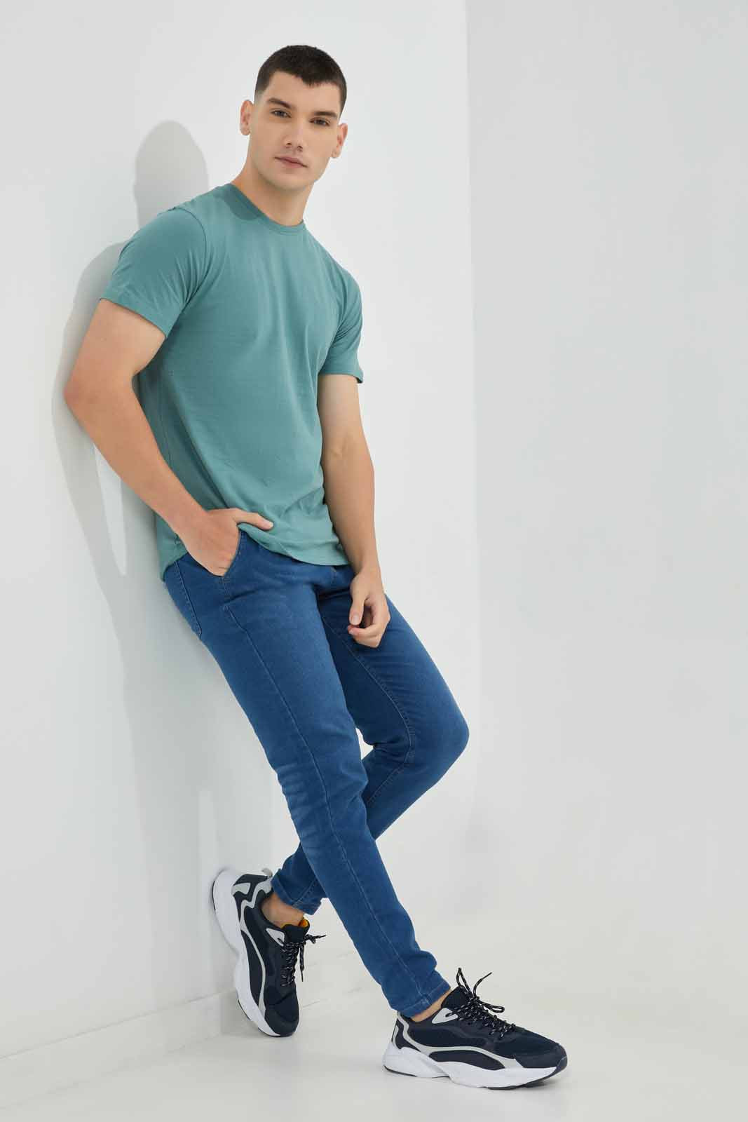 Redtag-GREEN-T-Shirt-Category:T-Shirts,-Colour:Green,-Deals:New-In,-Filter:Men's-Clothing,-Men-T-Shirts,-NDAY,-New-In-Men-APL,-Non-Sale,-Section:Men,-TBL,-W22B-Men's-
