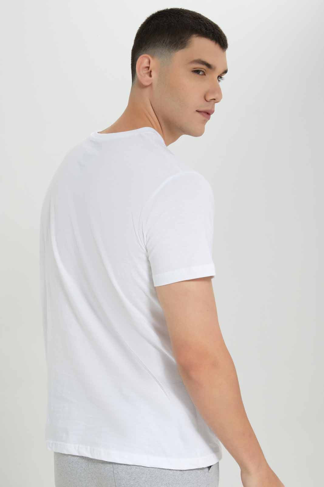 Redtag-WHITE-Graphic-T-Shirt-Category:T-Shirts,-Colour:White,-Deals:New-In,-Filter:Men's-Clothing,-Men-T-Shirts,-NDAY,-New-In-Men-APL,-Non-Sale,-Section:Men,-TBL,-W22B-Men's-