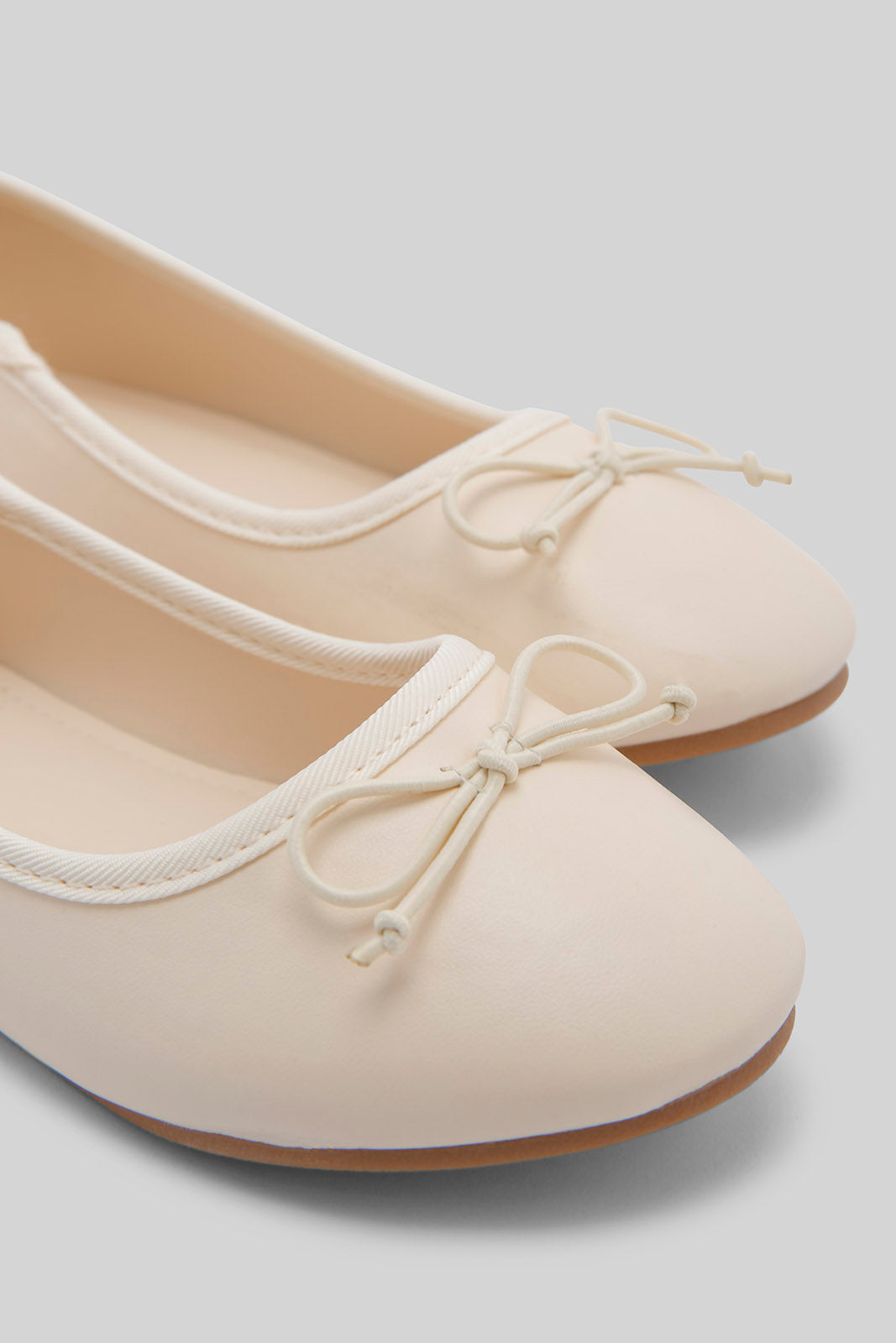 Redtag-Beige-Bow-Trim-Ballerina-Category:Shoes,-Colour:Beige,-Deals:New-In,-Dept:Girls,-Filter:Girls-Footwear-(3-to-5-Yrs),-GIR-Shoes,-New-In-GIR-FOO,-Non-Sale,-Section:Girls-(0-to-14Yrs),-W22B-Girls-3 to 5 Years
