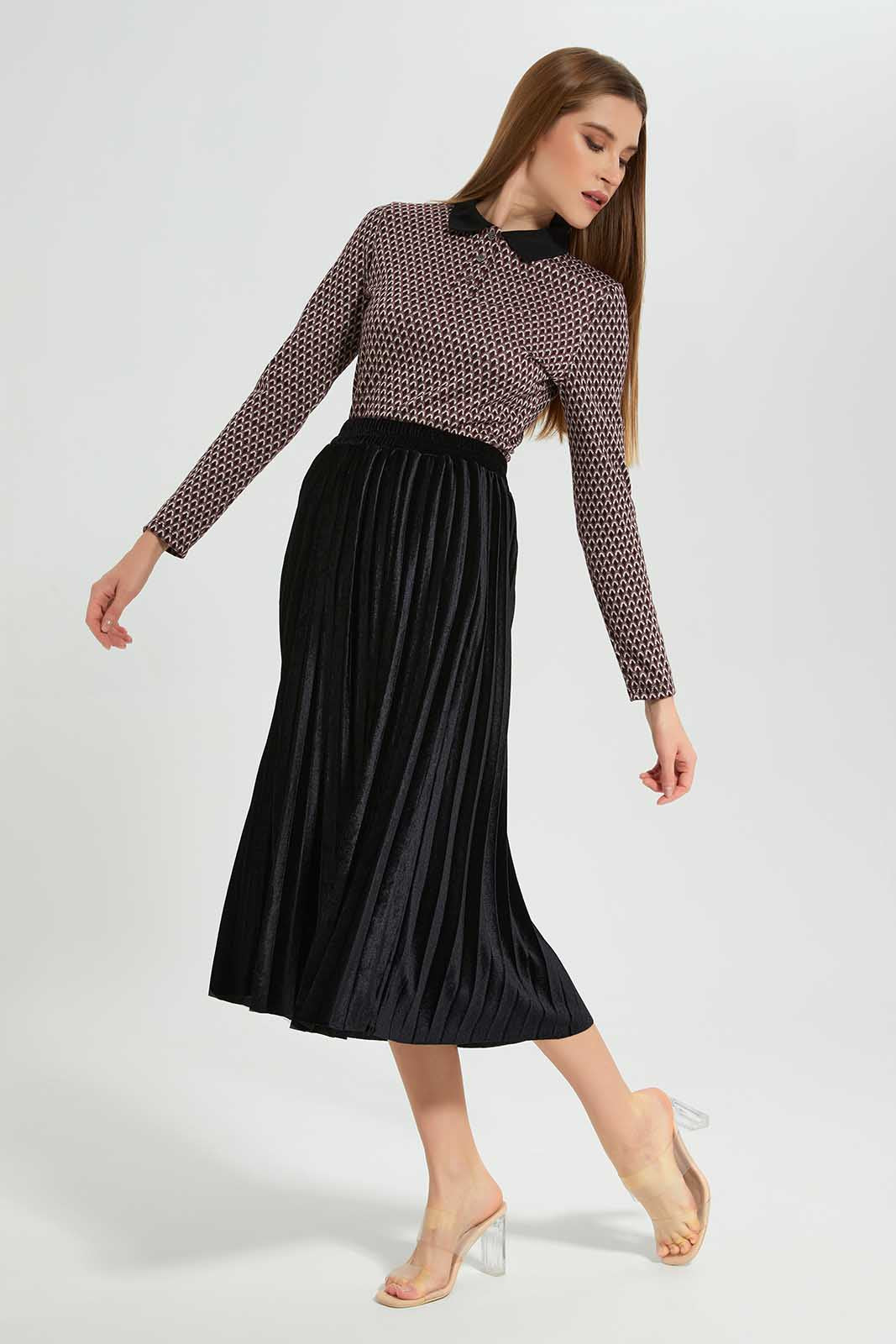 Redtag-BLACK-VELOUR-PLEATED-SKIRT-Category:Skirts,-Colour:Black,-Deals:New-In,-Filter:Women's-Clothing,-LEC,-LEC-Skirts,-New-In-LEC-APL,-Non-Sale,-Section:Women,-W22B-Women's-