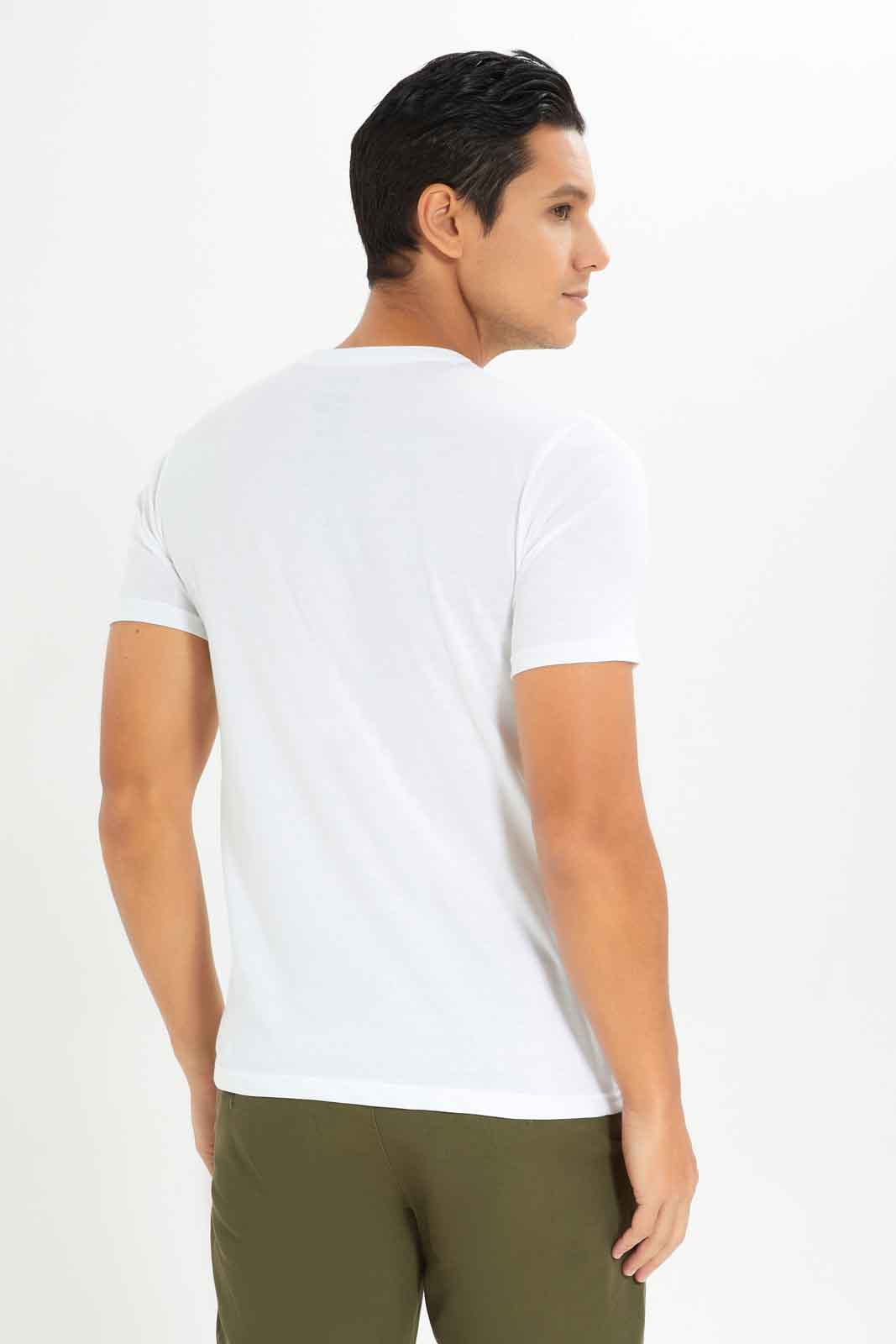 Redtag-White-Graphic-Tee-Category:T-Shirts,-Colour:White,-Deals:New-In,-Dept:Menswear,-Filter:Men's-Clothing,-Men-T-Shirts,-New-In-Men-APL,-Non-Sale,-Section:Men,-TBL,-W22B-Men's-