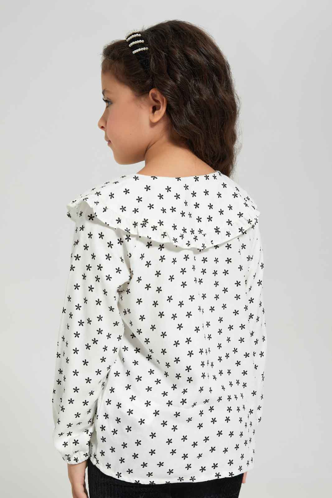 Redtag-VLD-BLOUSE-PETER-PAN-COLLAR---WHITE-Category:Blouses,-Colour:White,-Deals:New-In,-Dept:Girls,-Filter:Girls-(2-to-8-Yrs),-GIR-Blouses,-New-In-GIR-APL,-Non-Sale,-Section:Girls-(0-to-14Yrs),-W22B-Girls-2 to 8 Years