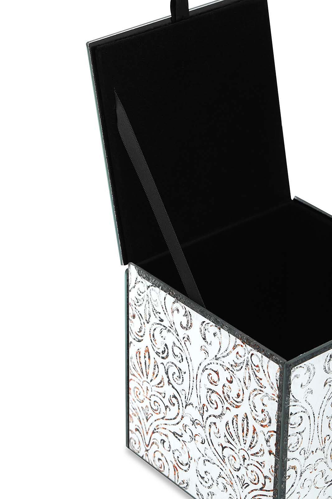 Redtag-Assorted-Damask-Pattern-Square-Glass-Box-Category:Fashion-Box,-Colour:Assorted,-Deals:New-In,-Dept:Home,-Filter:Home-Decor,-HMW-HOM-Decorative-Accessories,-New-In-HMW-HOM,-Non-Sale,-Section:Homewares,-W22B-Home-Decor-
