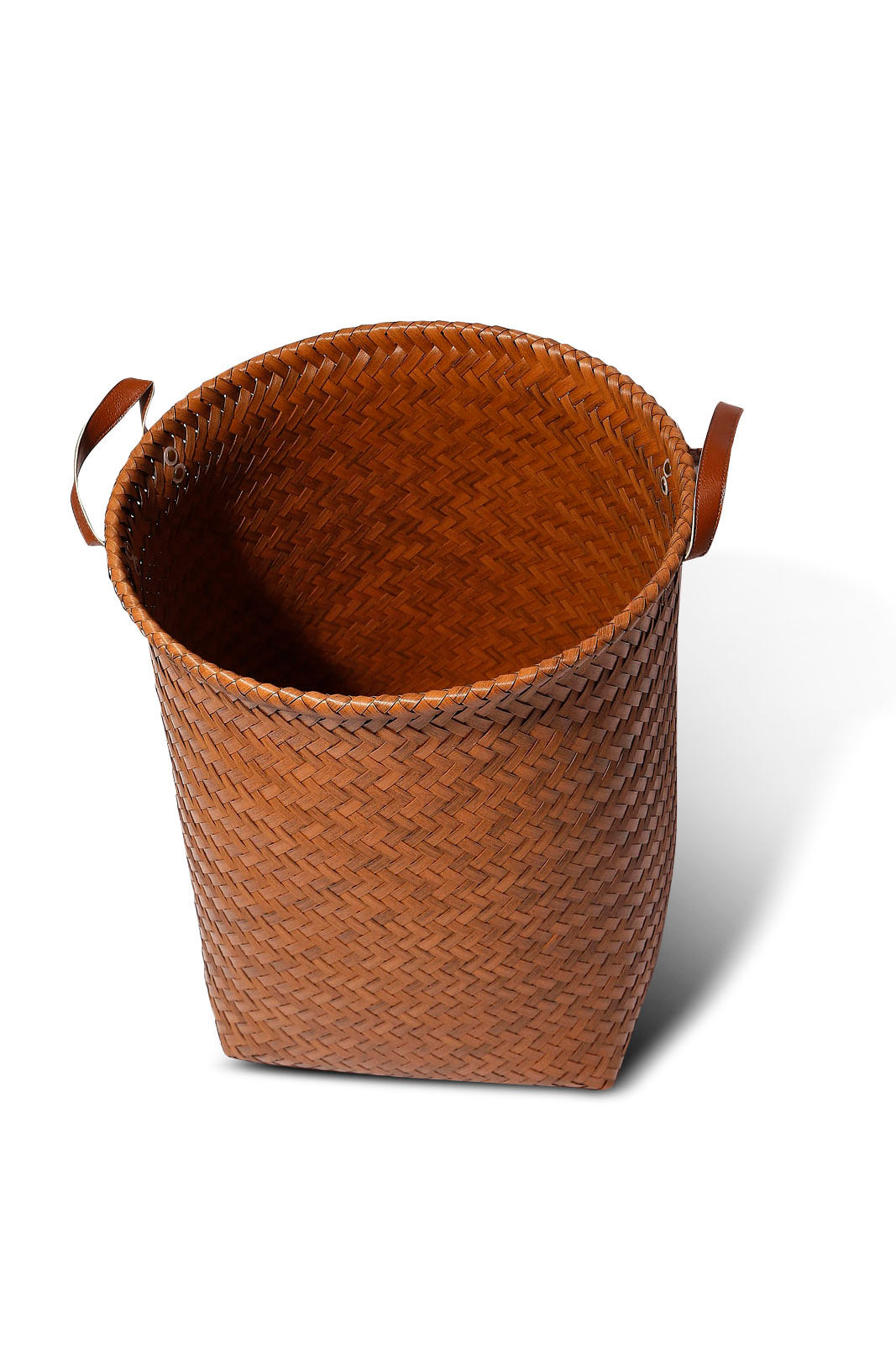 Redtag-Brown-Round-Laundry-Hamper-(Large)-Category:Laundry-Hampers,-Colour:Brown,-Deals:New-In,-Dept:Home,-Filter:Home-Bathroom,-HMW-BAC-Bath-Accessories,-New-In-HMW-BAC,-Non-Sale,-Section:Homewares,-W22B-Home-Bathroom-
