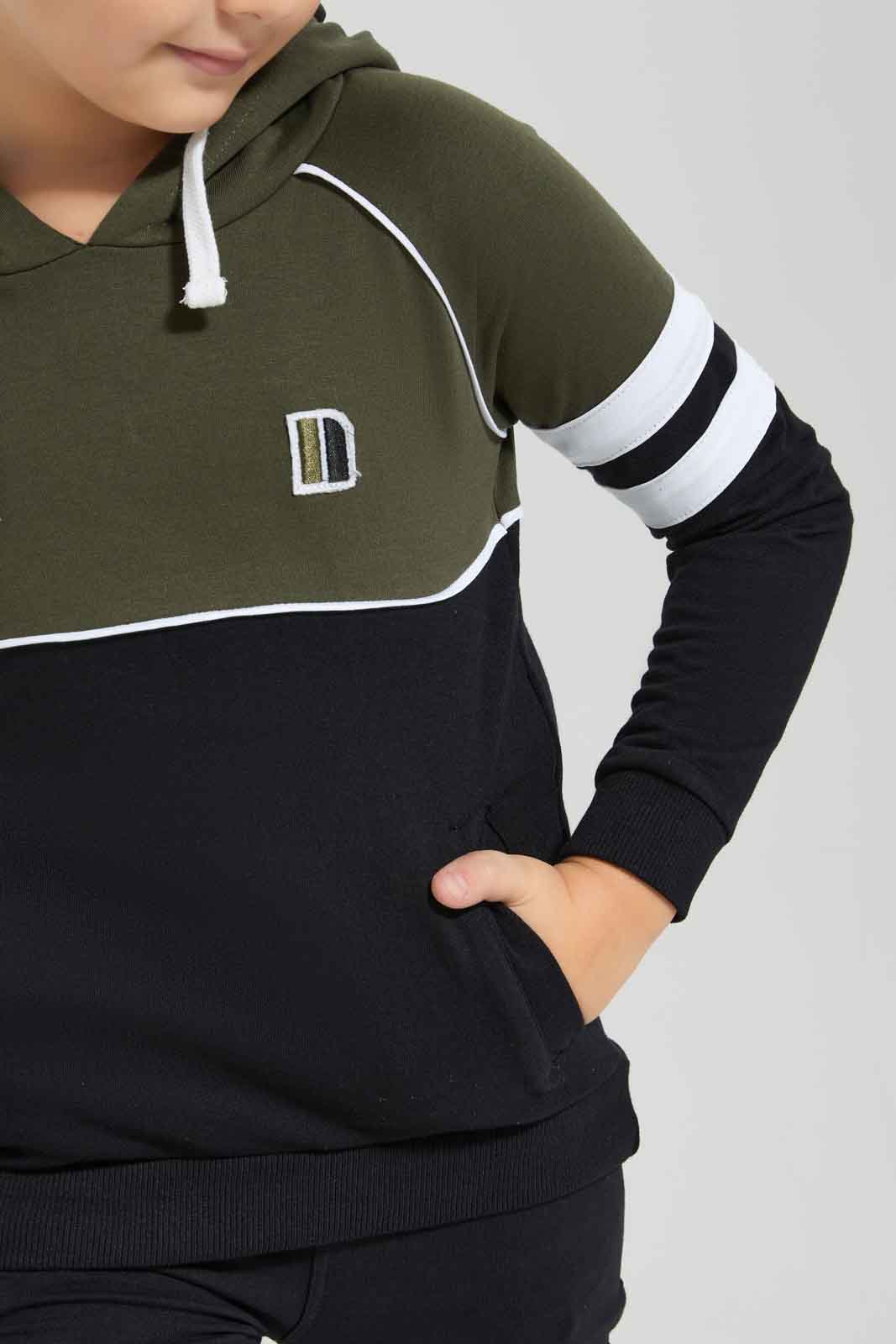 Redtag-Boys-Black-Paneled-Pocket-Hooded-Sweat-BOY-Sweatshirts,-Category:Sweatshirts,-Colour:Black,-Deals:New-In,-Dept:Boys,-Filter:Boys-(2-to-8-Yrs),-New-In-BOY-APL,-Non-Sale,-Section:Boys-(0-to-14Yrs),-W22B-Boys-2 to 8 Years