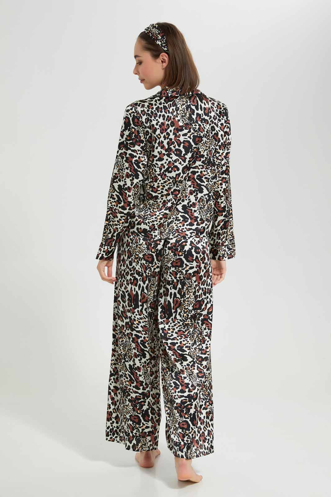 Redtag-Women-White-Satin-Aop-Pjs-With-Headband-Category:Pyjama-Sets,-Colour:White,-Deals:New-In,-Filter:Women's-Clothing,-New-In-Women-APL,-Non-Sale,-Section:Women,-W22A,-Women-Pyjama-Sets--