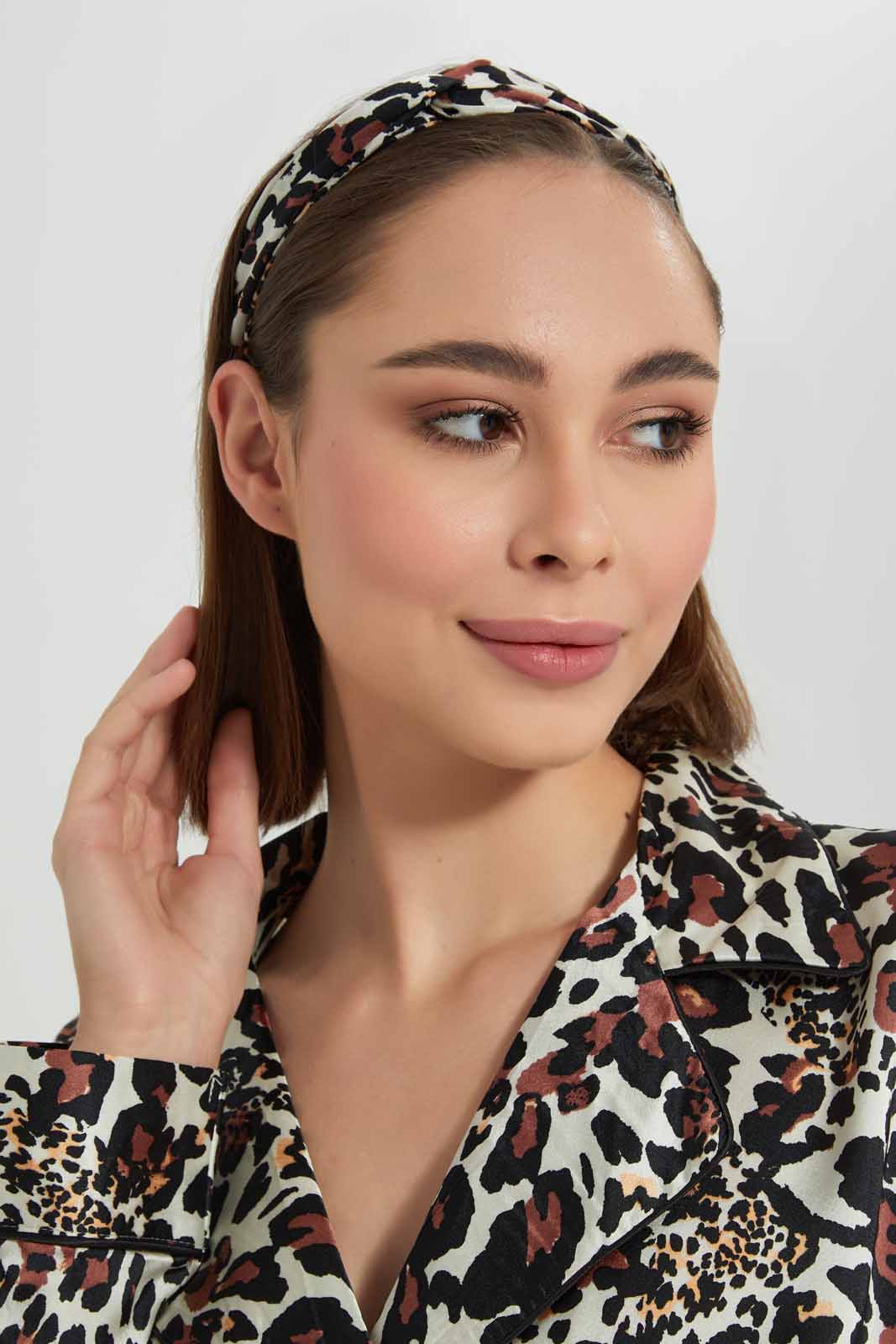 Redtag-Women-White-Satin-Aop-Pjs-With-Headband-Category:Pyjama-Sets,-Colour:White,-Deals:New-In,-Filter:Women's-Clothing,-New-In-Women-APL,-Non-Sale,-Section:Women,-W22A,-Women-Pyjama-Sets--