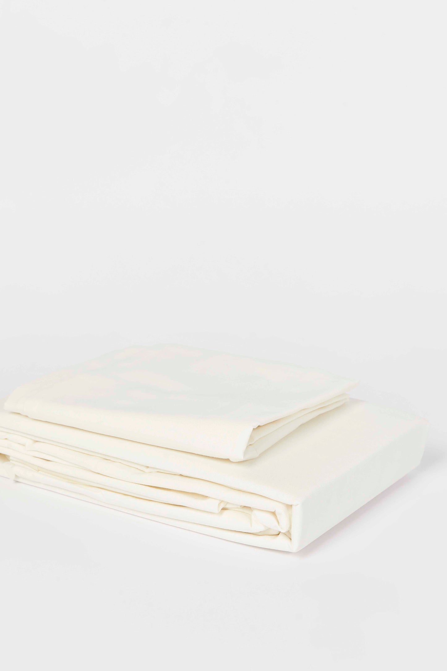 Redtag-Ivory-Solid-Flat-Sheet-
(Single-Size)-365,-Category:Flat-Sheets,-Colour:Ivory,-Deals:New-In,-Dept:Home,-Filter:Home-Bedroom,-HMW-BED-Flat-Sheets,-New-In-HMW-BED,-Non-Sale,-Section:Homewares-Home-Bedroom-