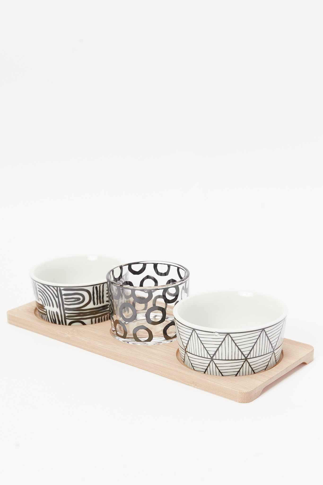 Redtag-Asssorted-Round-Serving-Bowl-With-Bamboo-Tray-(4-Piece)-Category:Bowls,-Colour:Black,-Deals:New-In,-Dept:Home,-Filter:Home-Dining,-HMW-DIN-Serveware,-New-In-HMW-DIN,-Non-Sale,-S23B,-Section:Homewares-Home-Dining-