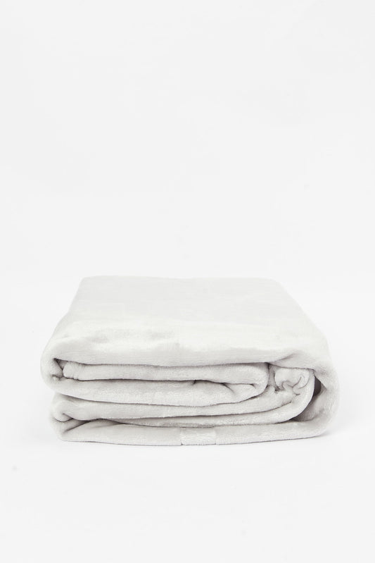 Redtag-Grey-Ultra-Soft-Blanket-
(Single-Size)-Category:Blankets,-Colour:Grey,-Deals:New-In,-Dept:Home,-Filter:Home-Bedroom,-HMW-BED-Blankets,-New-In-HMW-BED,-Non-Sale,-S23A,-S23B,-Section:Homewares-Home-Bedroom-