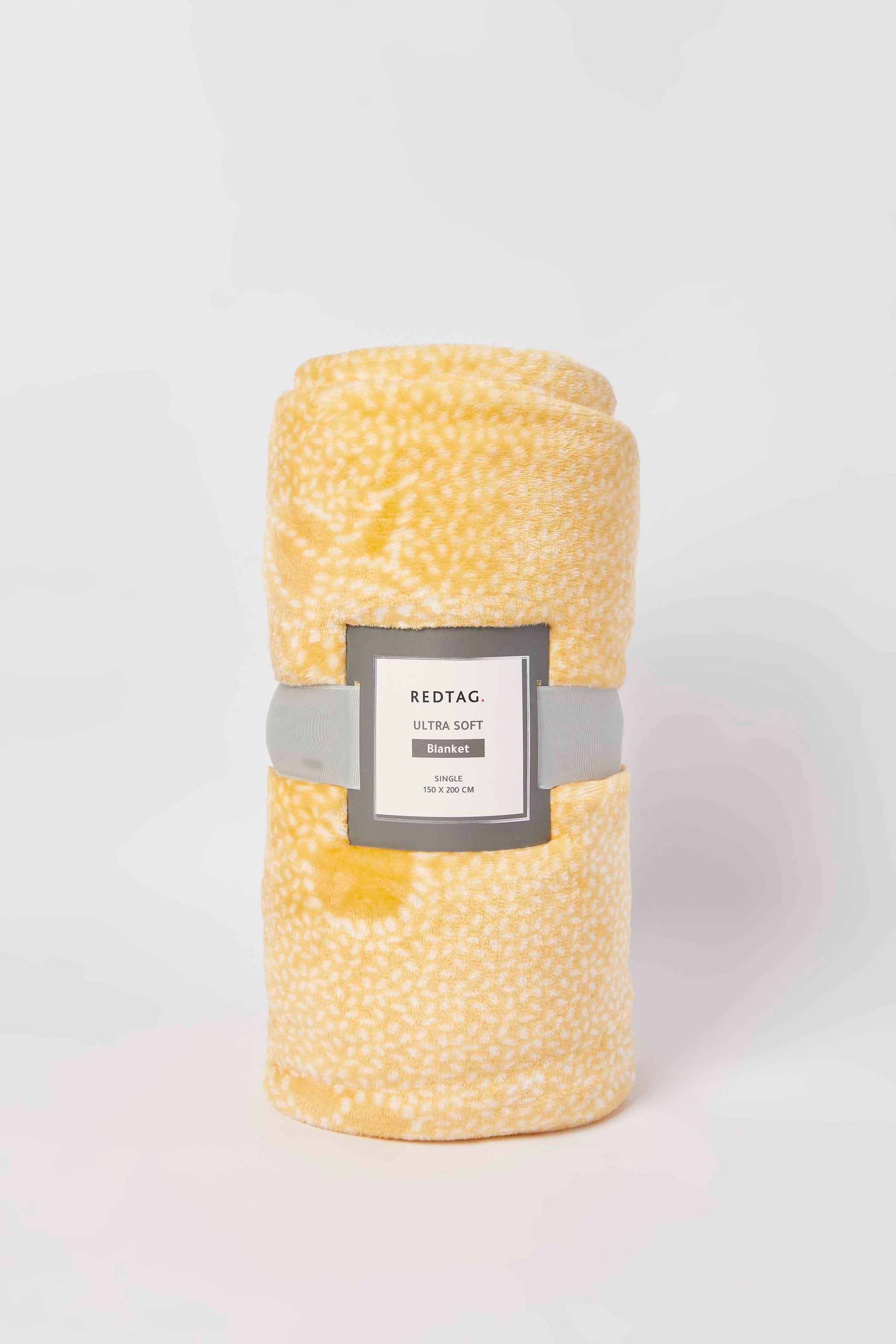 Redtag-Yellow-Printed-Blanket-(Single-Size)-Category:Blankets,-Colour:Yellow,-Deals:New-In,-Dept:Home,-Filter:Home-Bedroom,-HMW-BED-Blankets,-New-In-HMW-BED,-Non-Sale,-S23A,-Section:Homewares-Home-Bedroom-