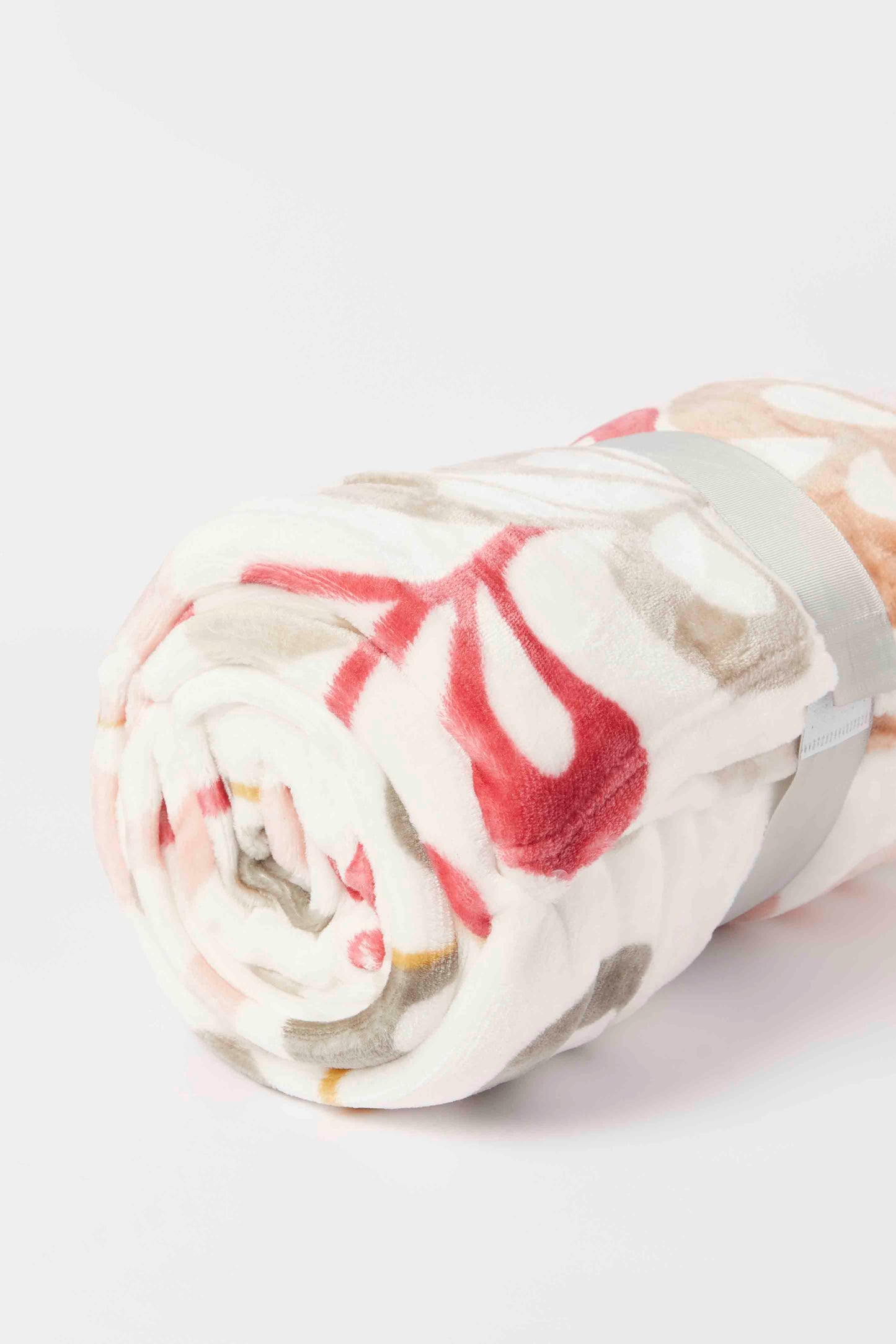 Redtag-Pink-Printed-Blacnket(Double-Size)-Category:Blankets,-Colour:Pink,-Deals:New-In,-Dept:Home,-Filter:Home-Bedroom,-HMW-BED-Blankets,-New-In-HMW-BED,-Non-Sale,-S23A,-Section:Homewares-Home-Bedroom-